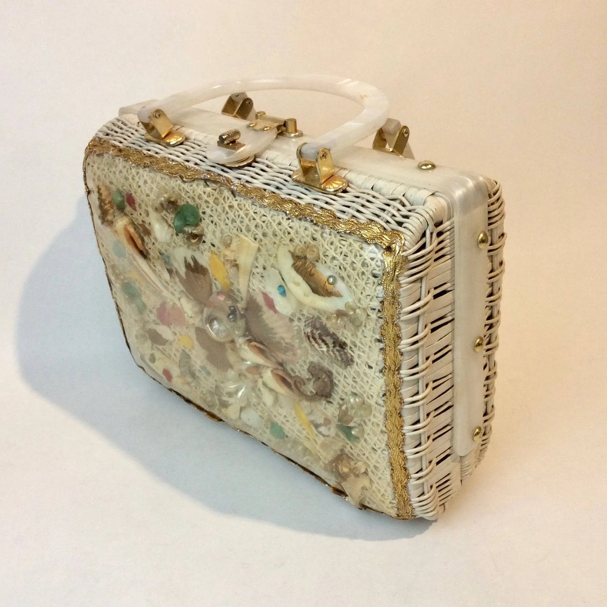 1950s-60s White Customizable Seashell Wicker Basket Shockproof Purse