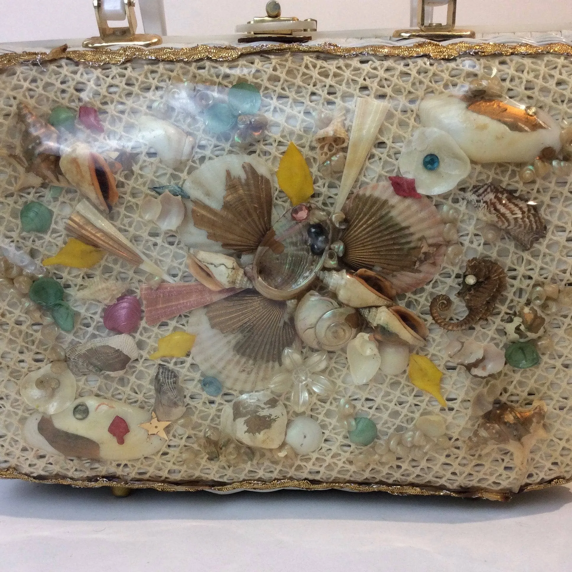 1950s-60s White Customizable Seashell Wicker Basket Shockproof Purse