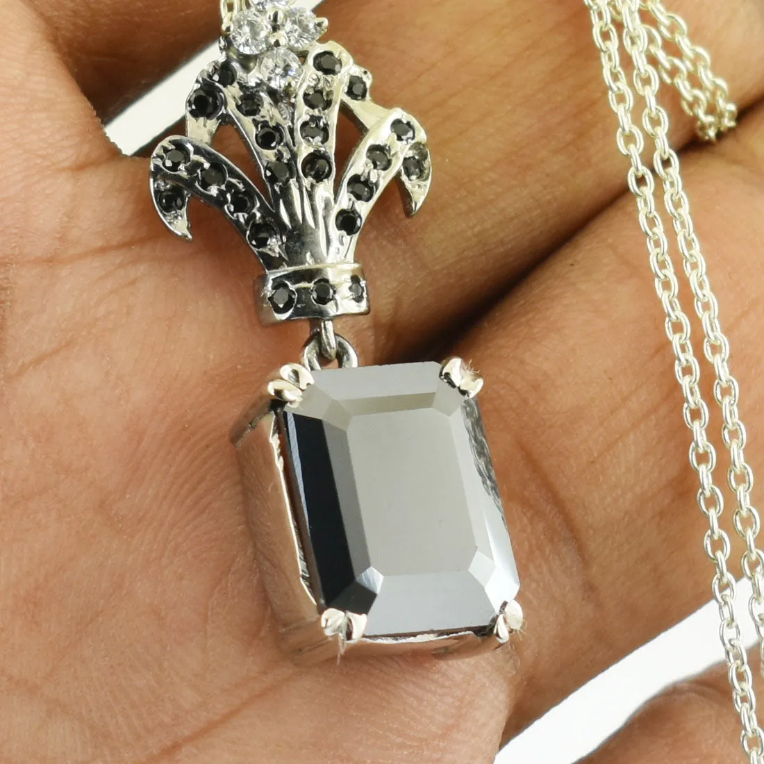 4 Ct Amazing Black Diamond Solitaire Designer Accents Pendant, Great Sparkle & Excellent Luster