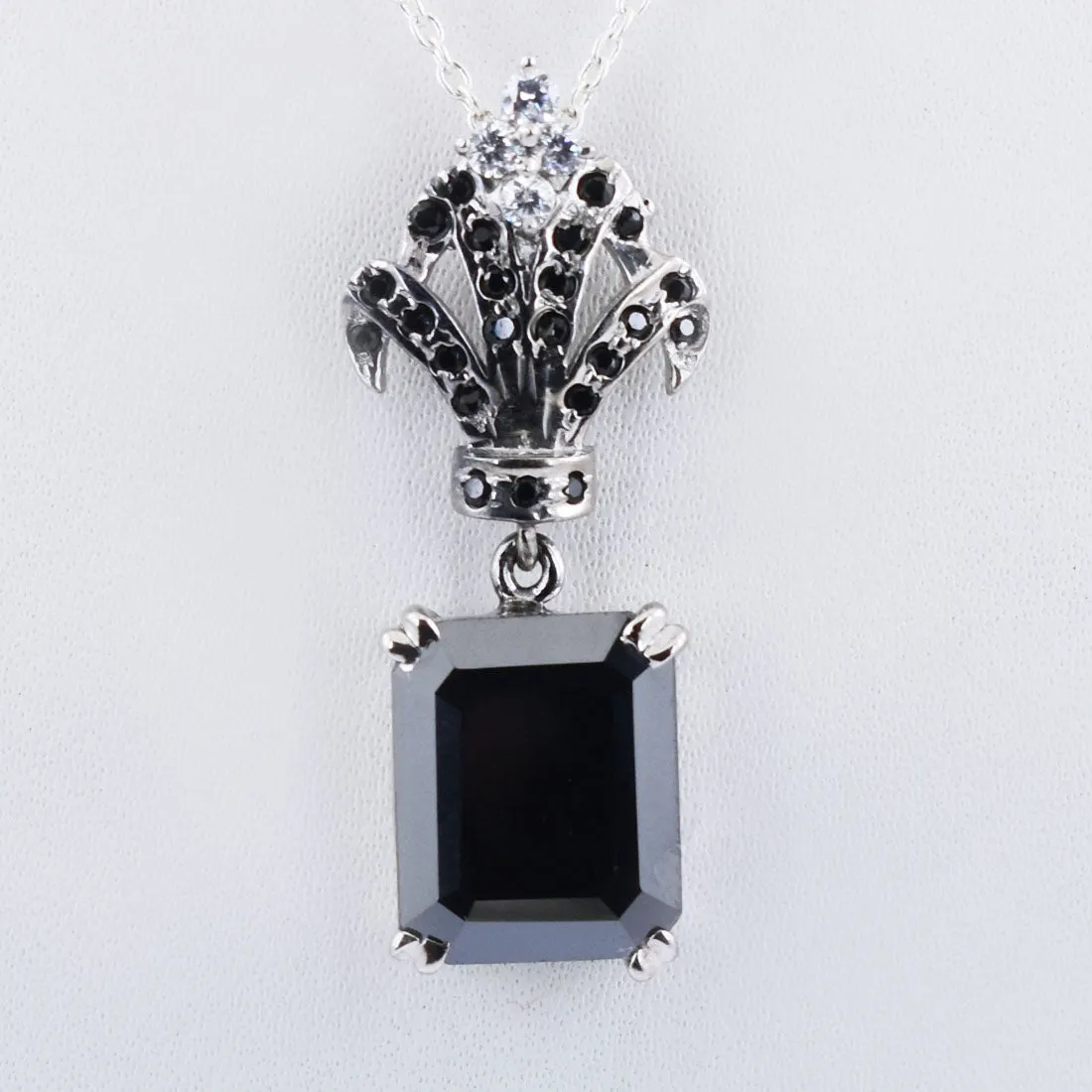 4 Ct Amazing Black Diamond Solitaire Designer Accents Pendant, Great Sparkle & Excellent Luster