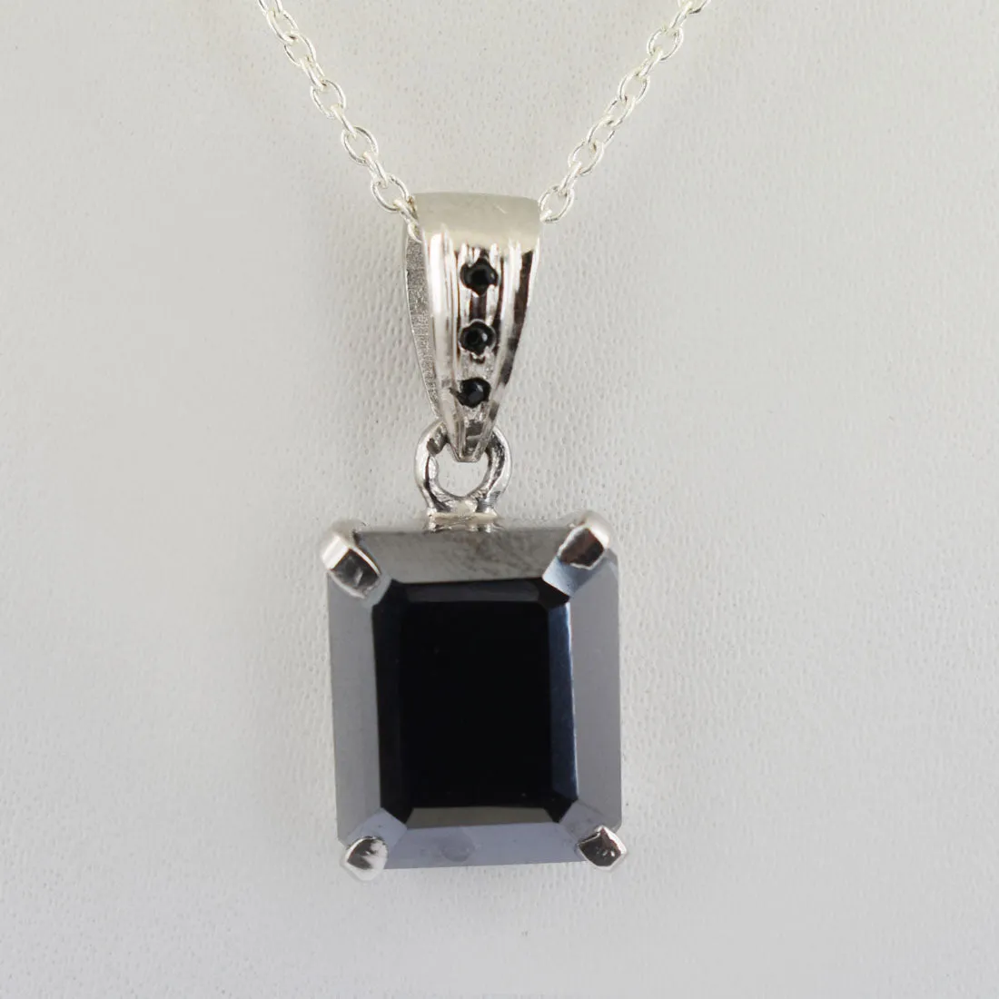 4.50 Ct AAA Certified Black Diamond Solitaire Pendant With Black Accents. Great Brilliance