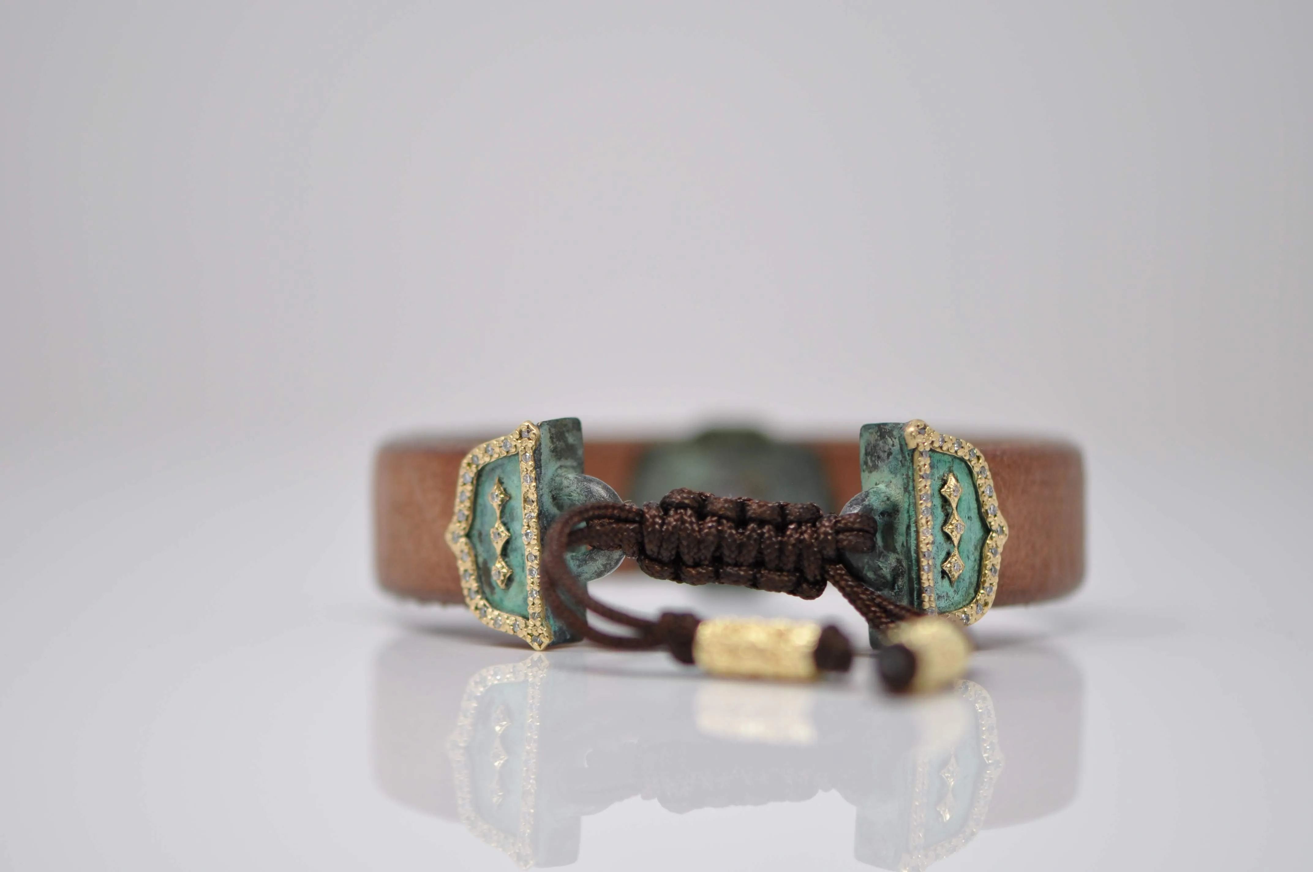 ARTIFACT BROWN LEATHER BRACELET IN TEAL PATINA
