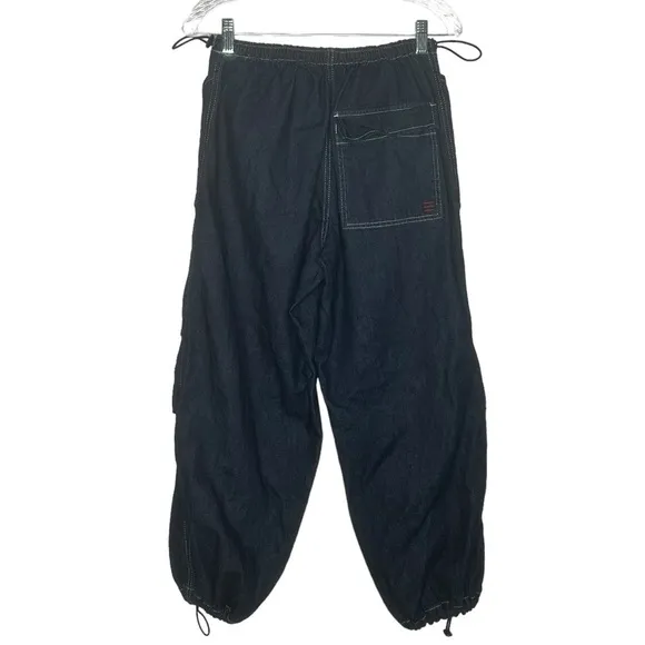 BDG Baggy Cargo Jeans Dark Wash