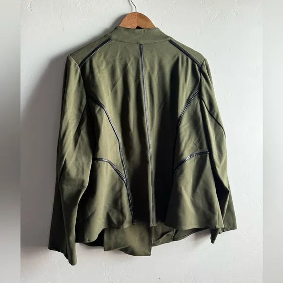 Catherine’s Curvy Collection - Green and leather Fitted Blazer