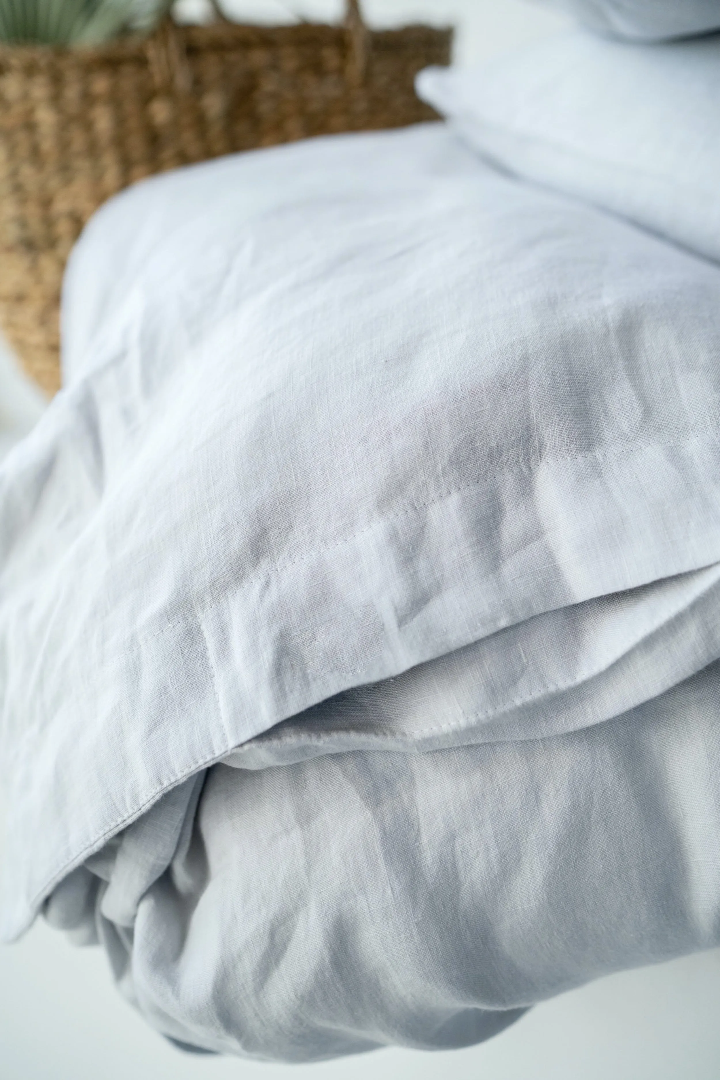 Coconut Buttons Duvet Cover and Pillowcases Set - Light Gray