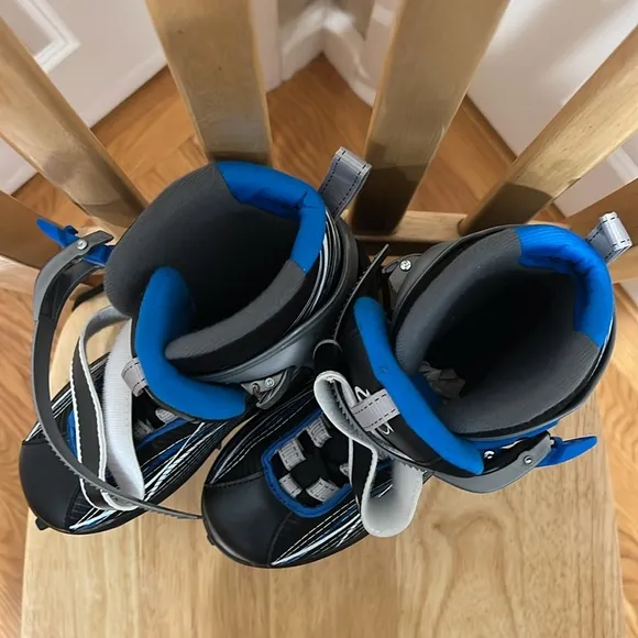 DBX BOLT, boys, adjustable, skates. Size M 1-5. 5 size adjustments. NWT!