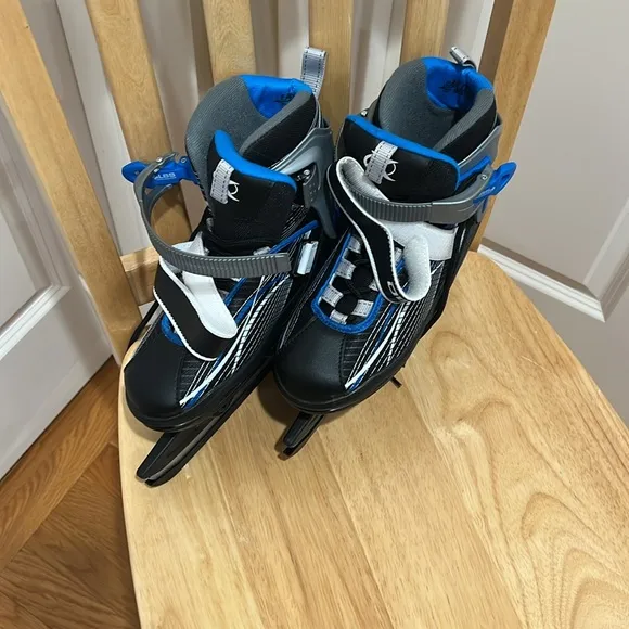 DBX BOLT, boys, adjustable, skates. Size M 1-5. 5 size adjustments. NWT!