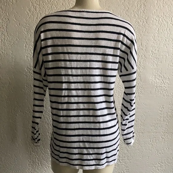 EILEEN Fisher Black &amp; White Striped Organic linen/cotton v neck top S/P