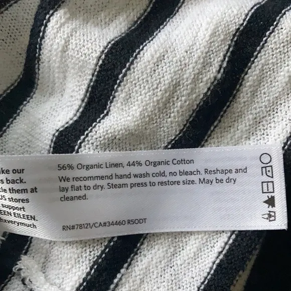 EILEEN Fisher Black &amp; White Striped Organic linen/cotton v neck top S/P