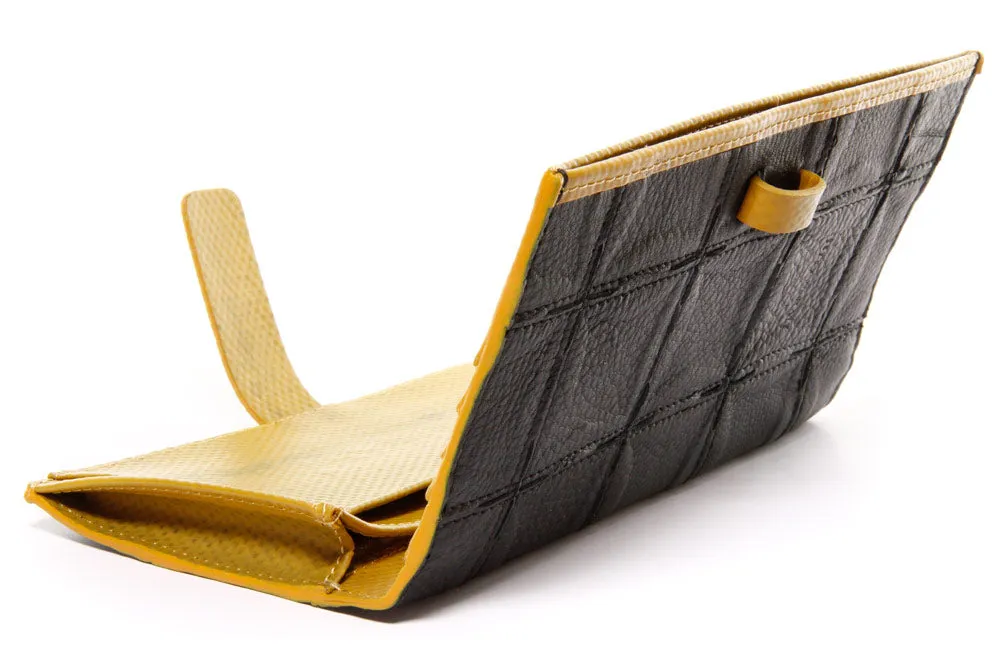 Fire & Hide Travel Wallet - Cognac