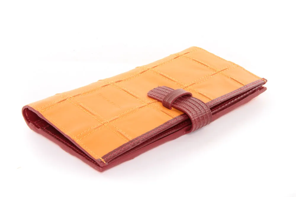 Fire & Hide Travel Wallet - Cognac