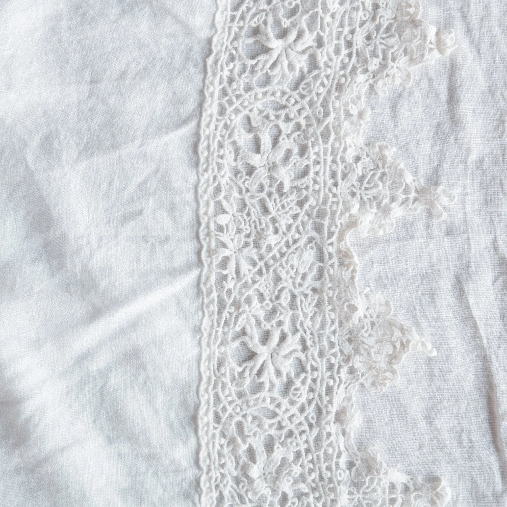 Frida Pillowcase - White - Standard