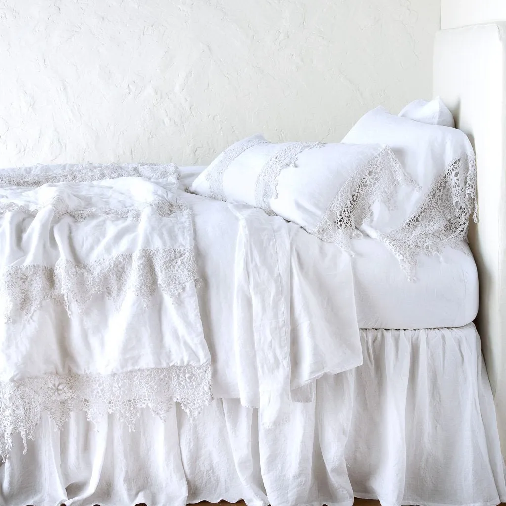 Frida Pillowcase - White - Standard