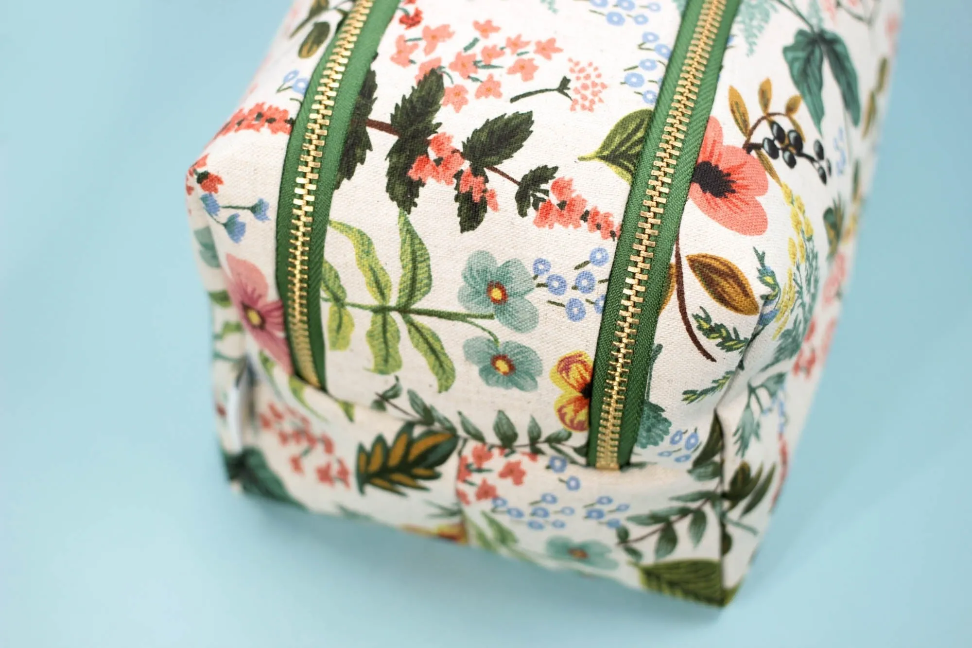 Garden Double Zip Makeup Bag