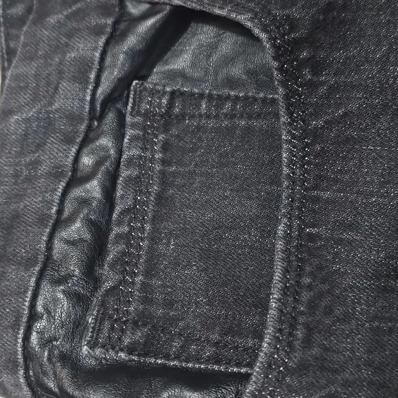 Good American Good Vintage Straight Faux Leather Panel Crop Jeans Faded Black 16