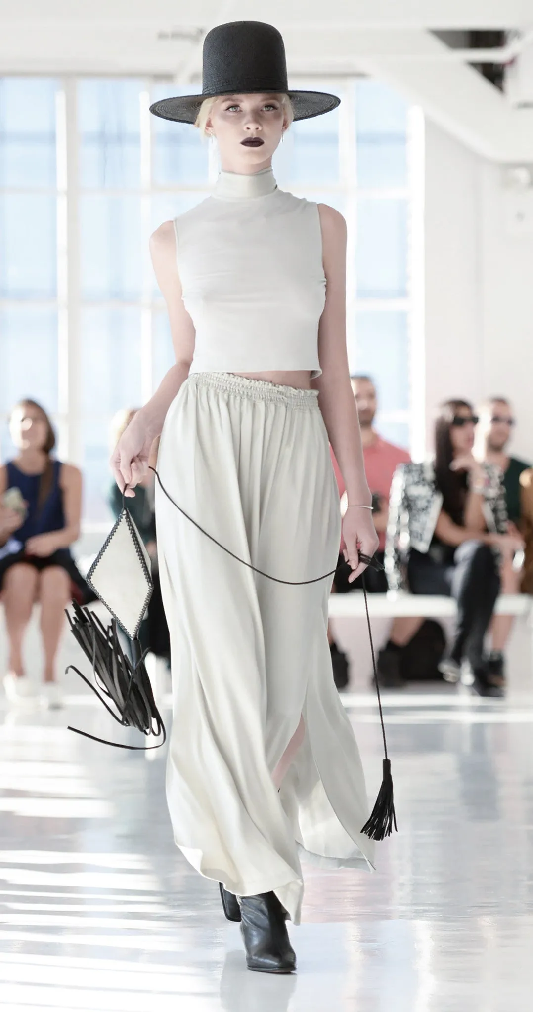'Grey Line' Mock Neck & Long Side Slits Skirt