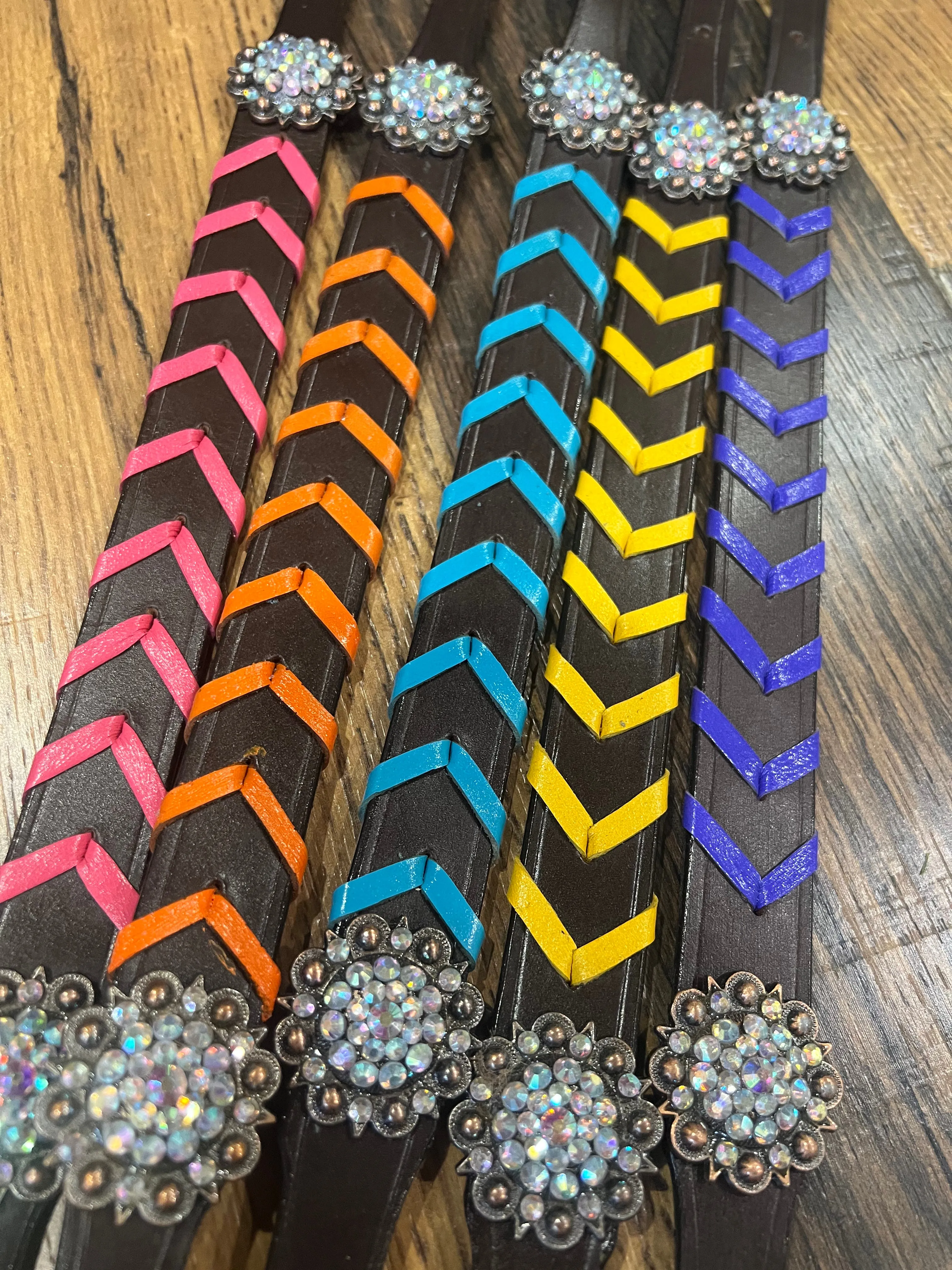 Leather wither strap with colorful rawhide lacing