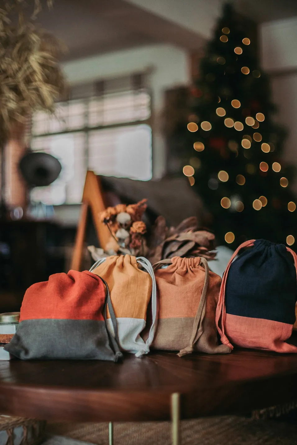 Linen Dual-Tone Drawstring Bag