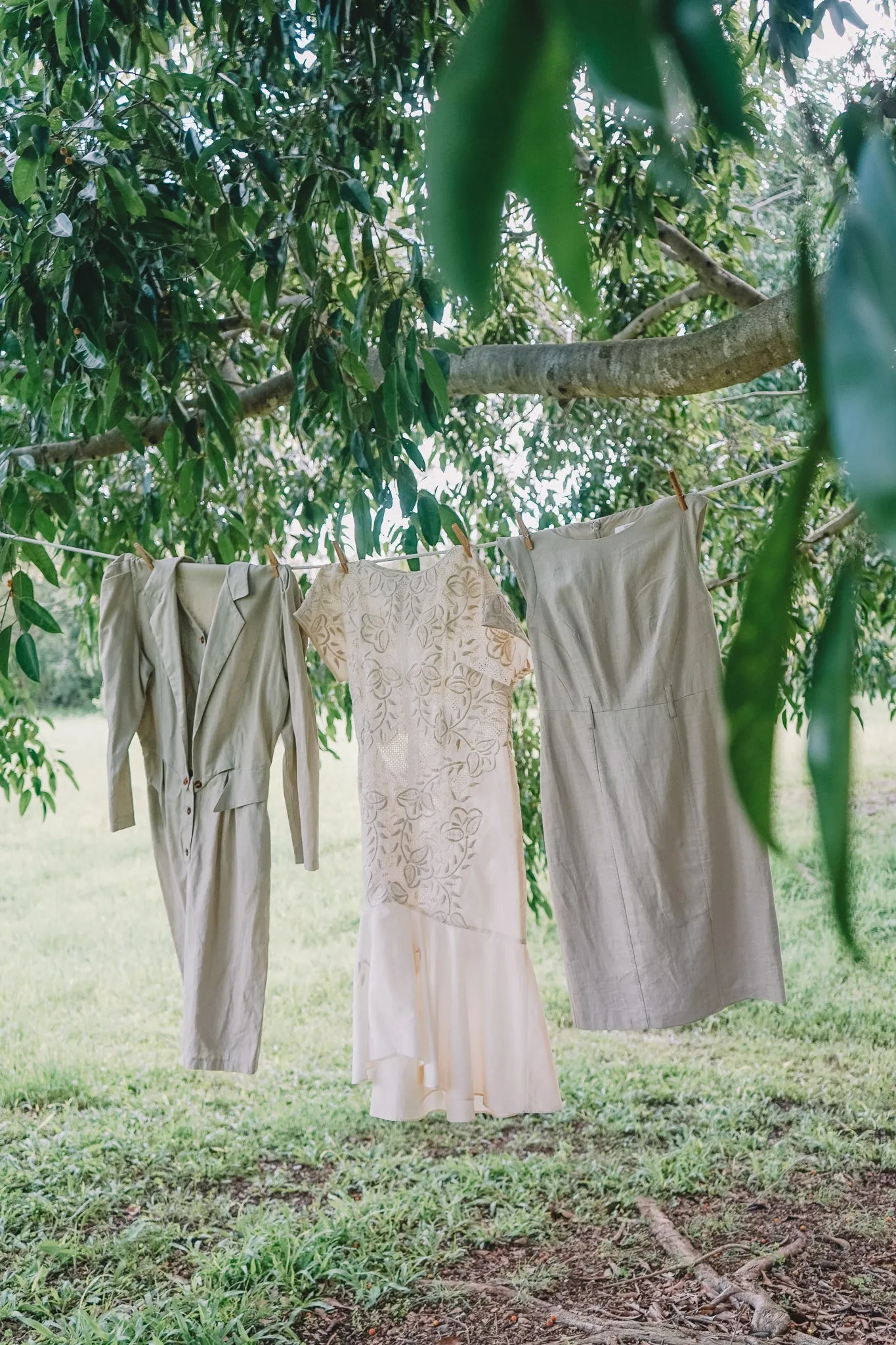 LINEN SHIFT DRESS