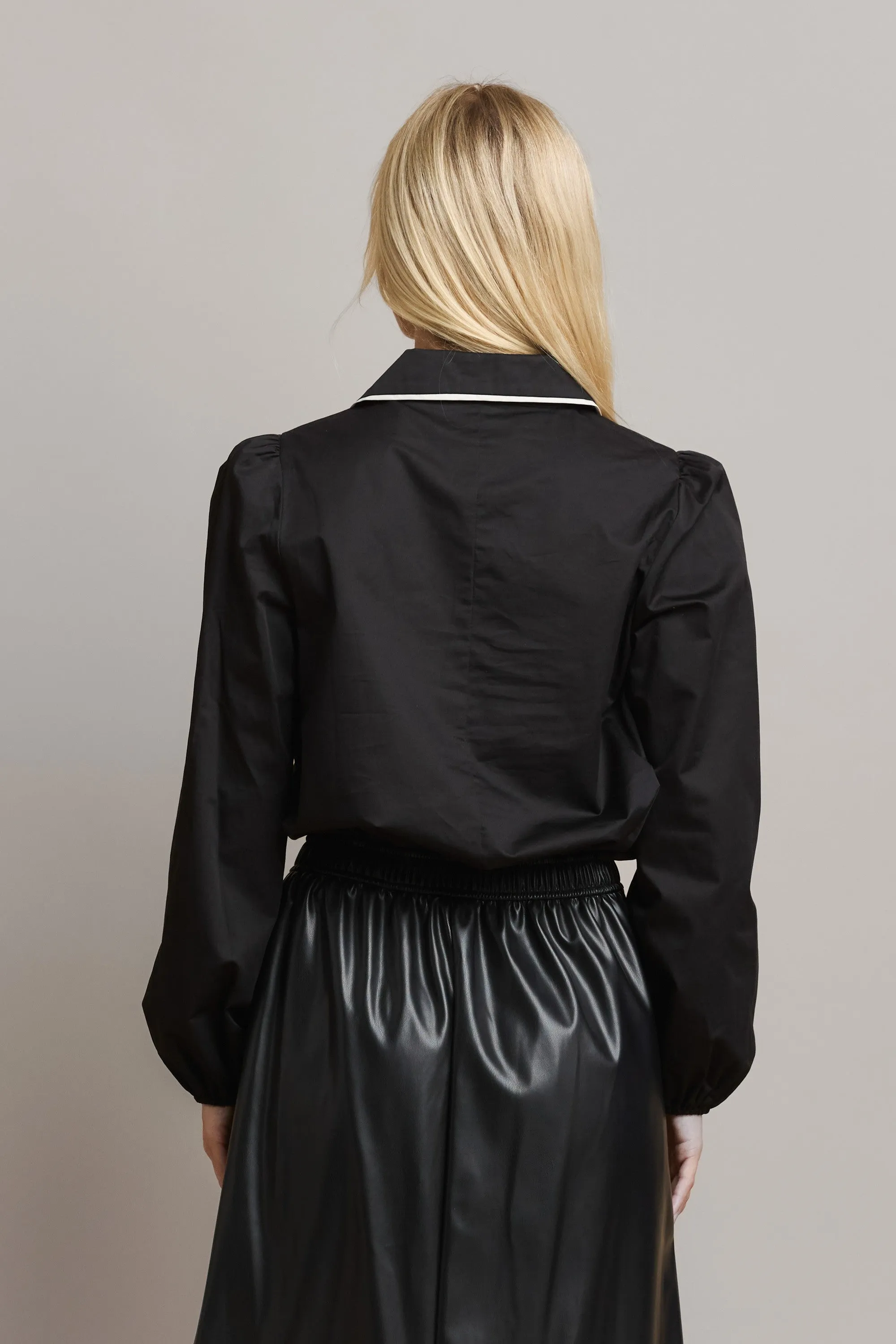 Mack Bow Top