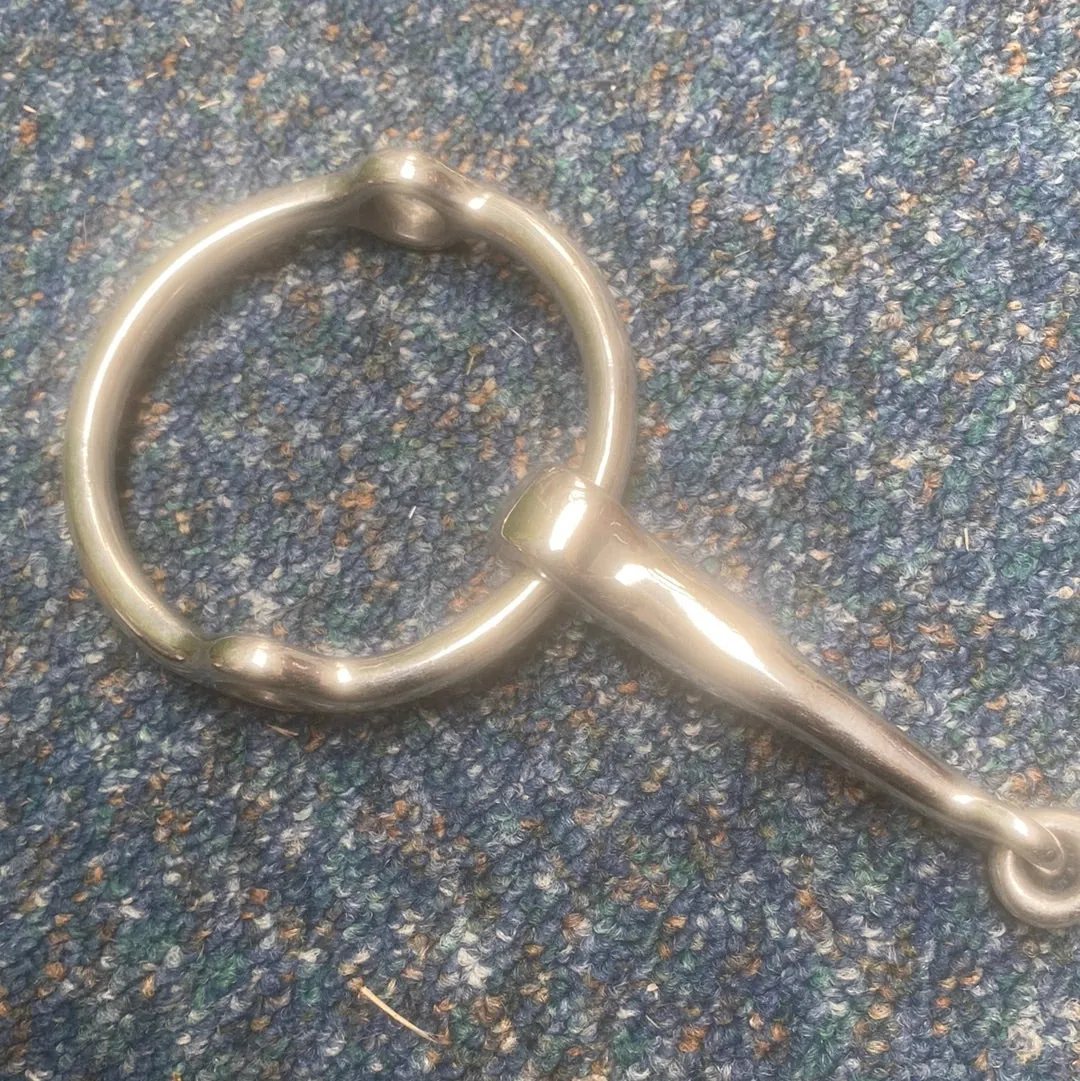 New loose ring Cheltenham gag FREE POSTAGE🟢