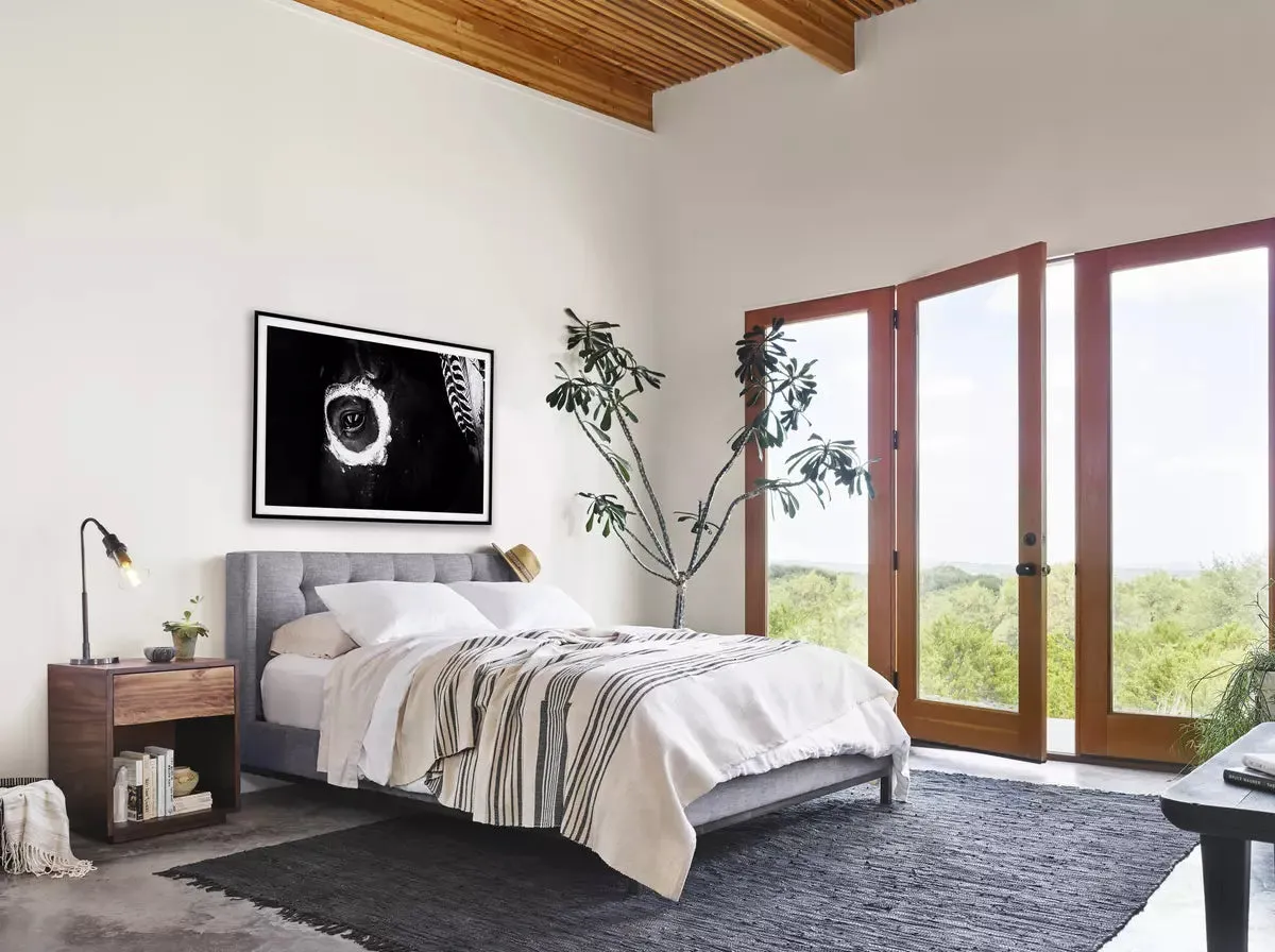Newhall Bed