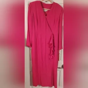 NWT - Vintage 90's Maggie London 100% Silk Fuschia Dress Size 14 (Flaw )