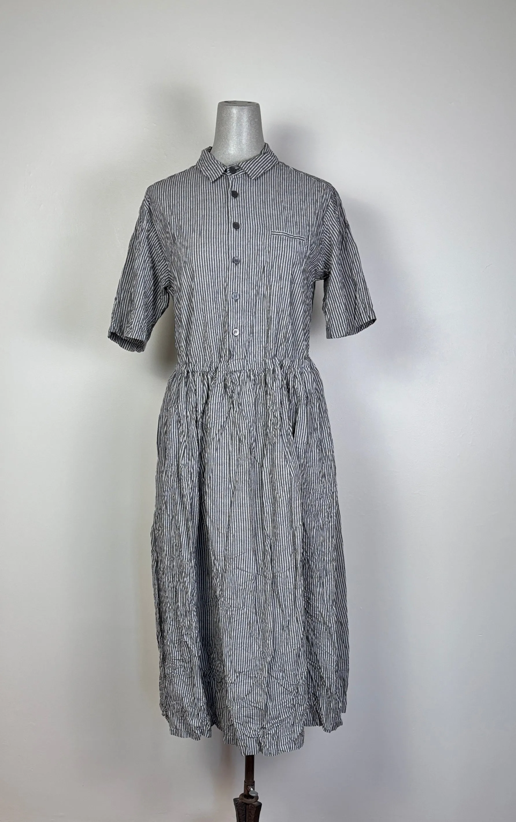 Pas de Calais  ~  Stripe Short Sleeve Dress - Black