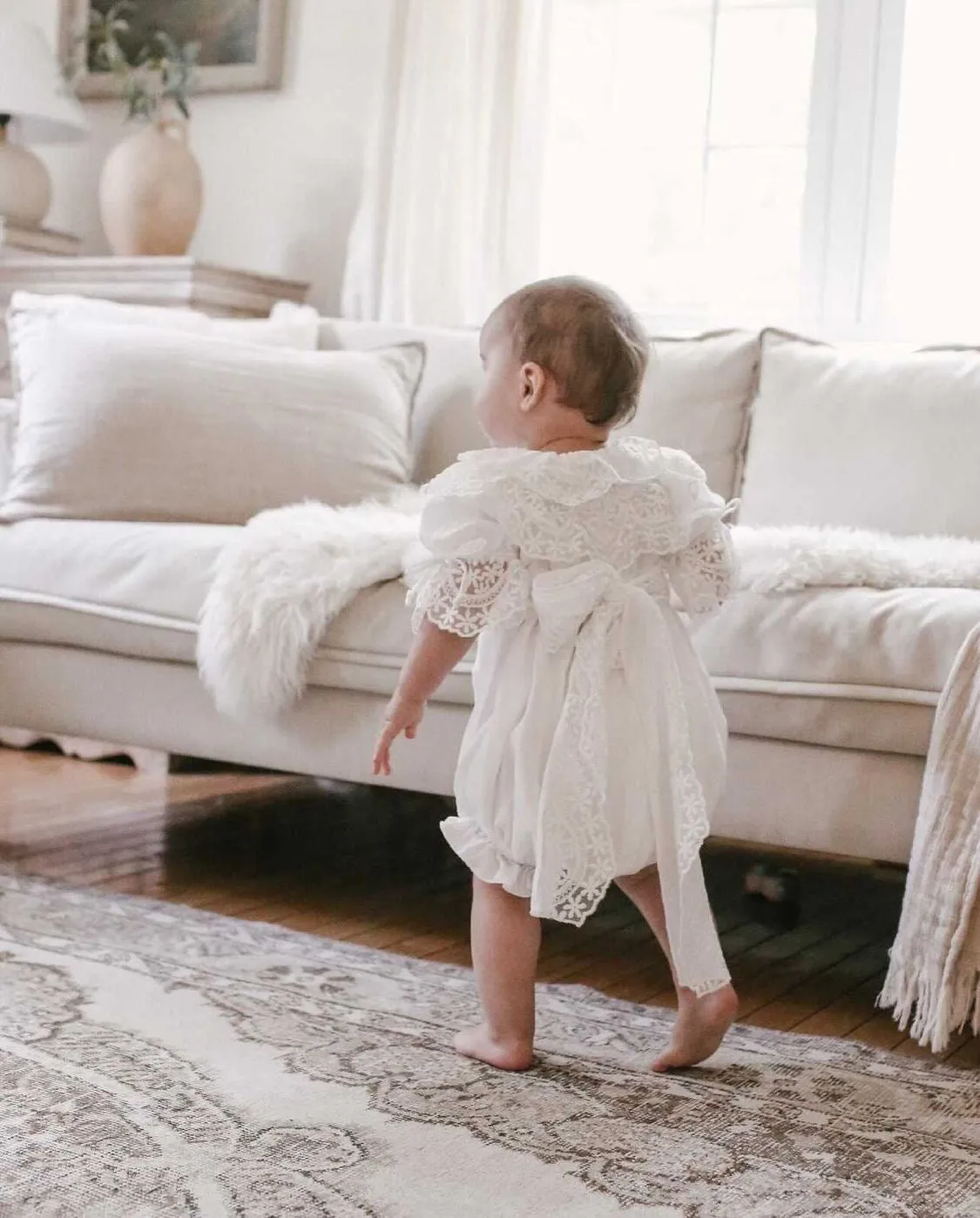 Petite Maison Kids Katherine embroidered linen romper