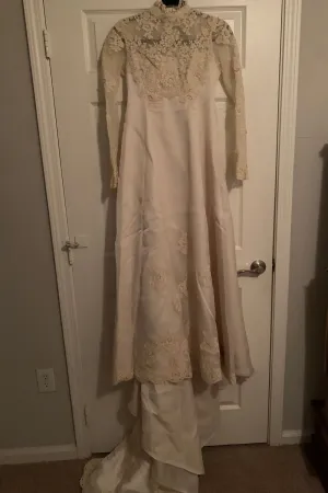 Plain with lace a frame bodice
