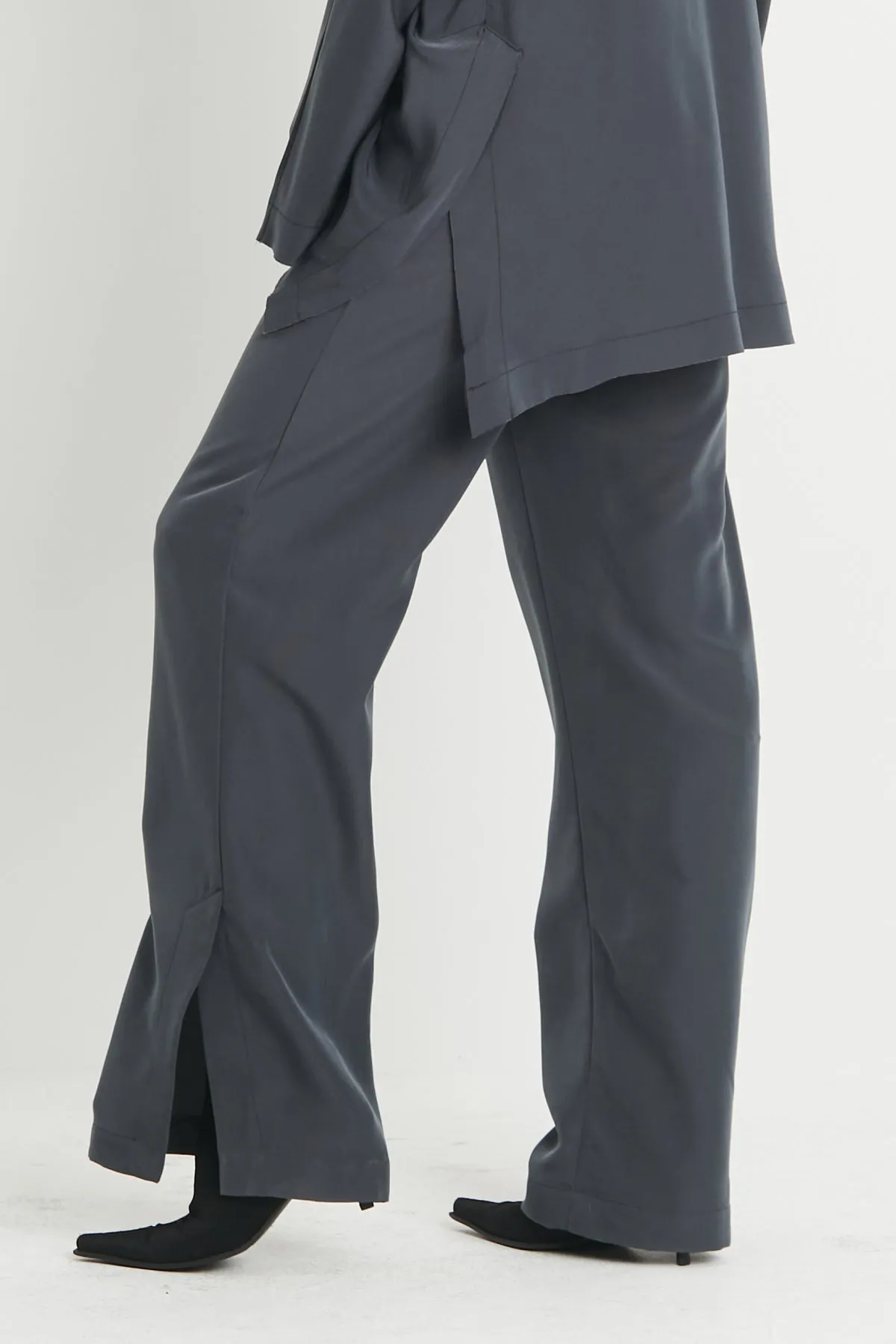 Planet - Peachskin Side Slit Pants - Obsidian