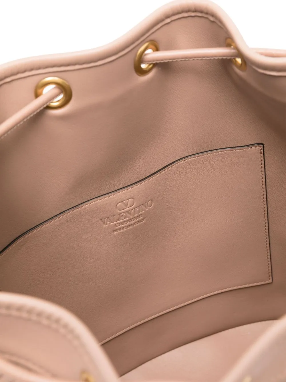 Quiltie 67 leather bucket bag