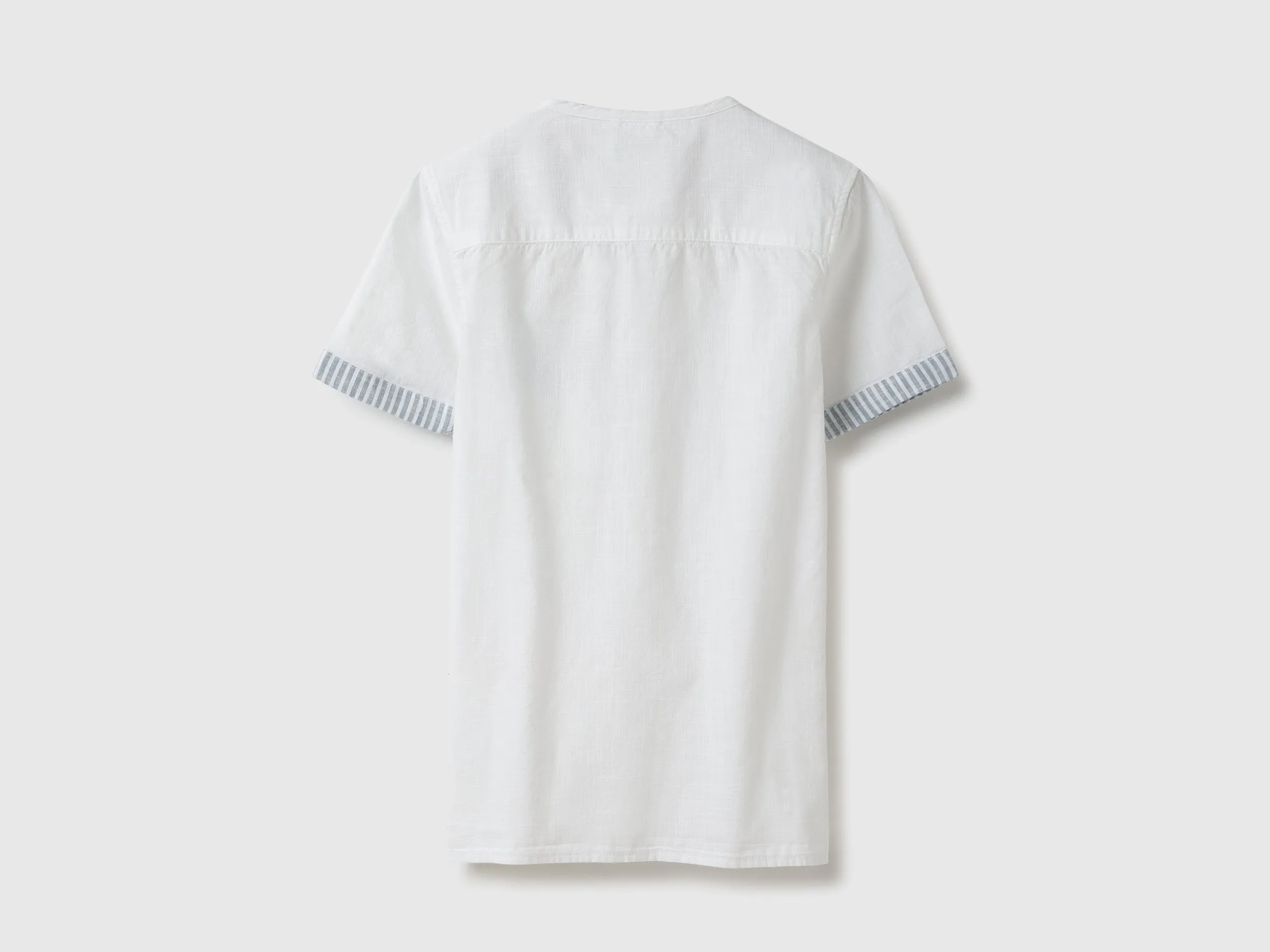 Regular Fit Mandarin Collar Solid Shirt