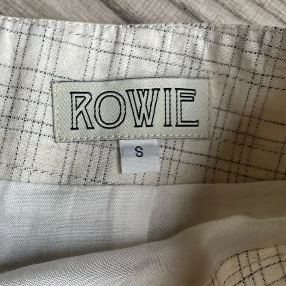 Rowie Mini Skirt Front Slit Off White Color Gray Grid Pattern Linen Blend SZ S