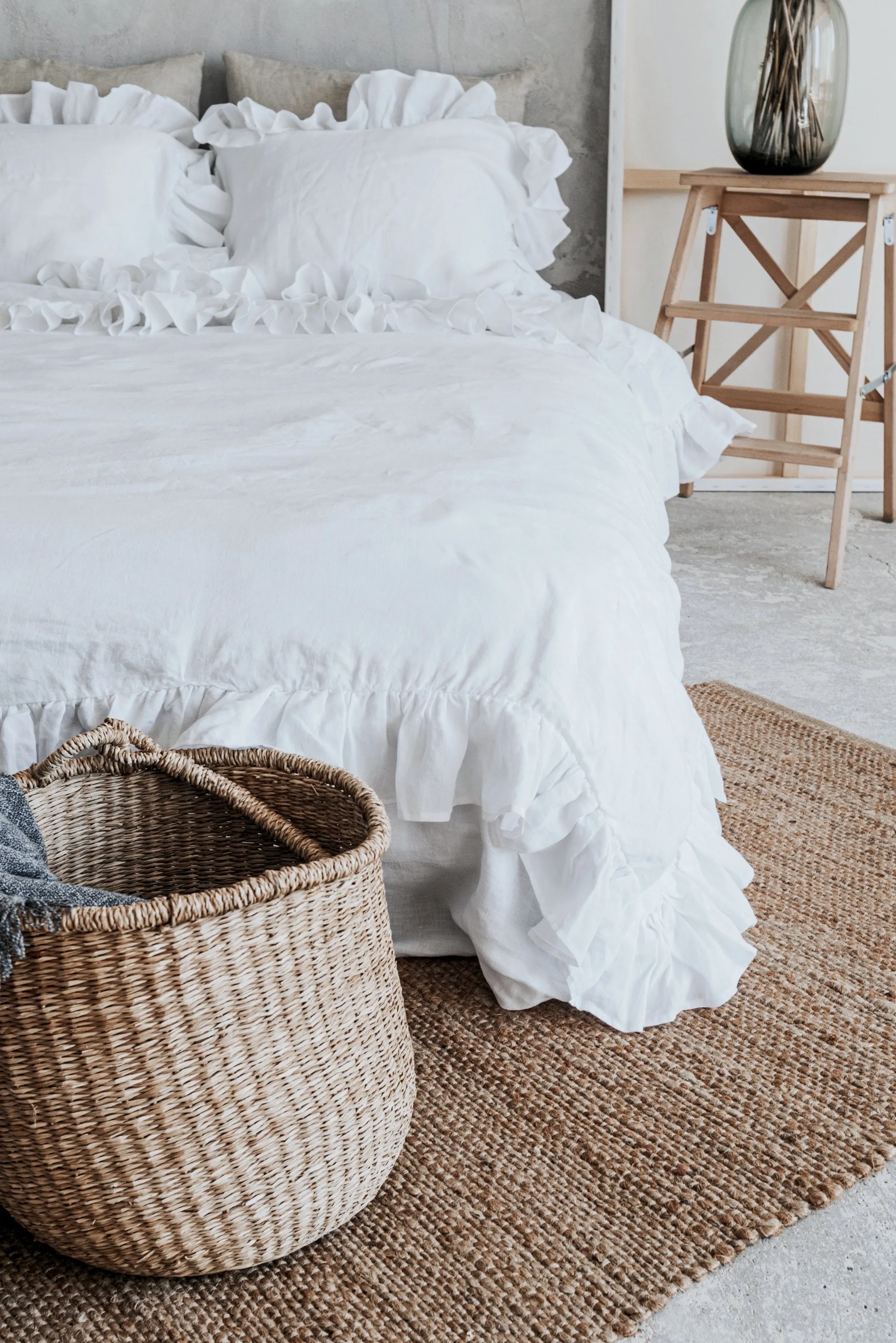 Ruffle Duvet Cover and Pillowcases Set - White
