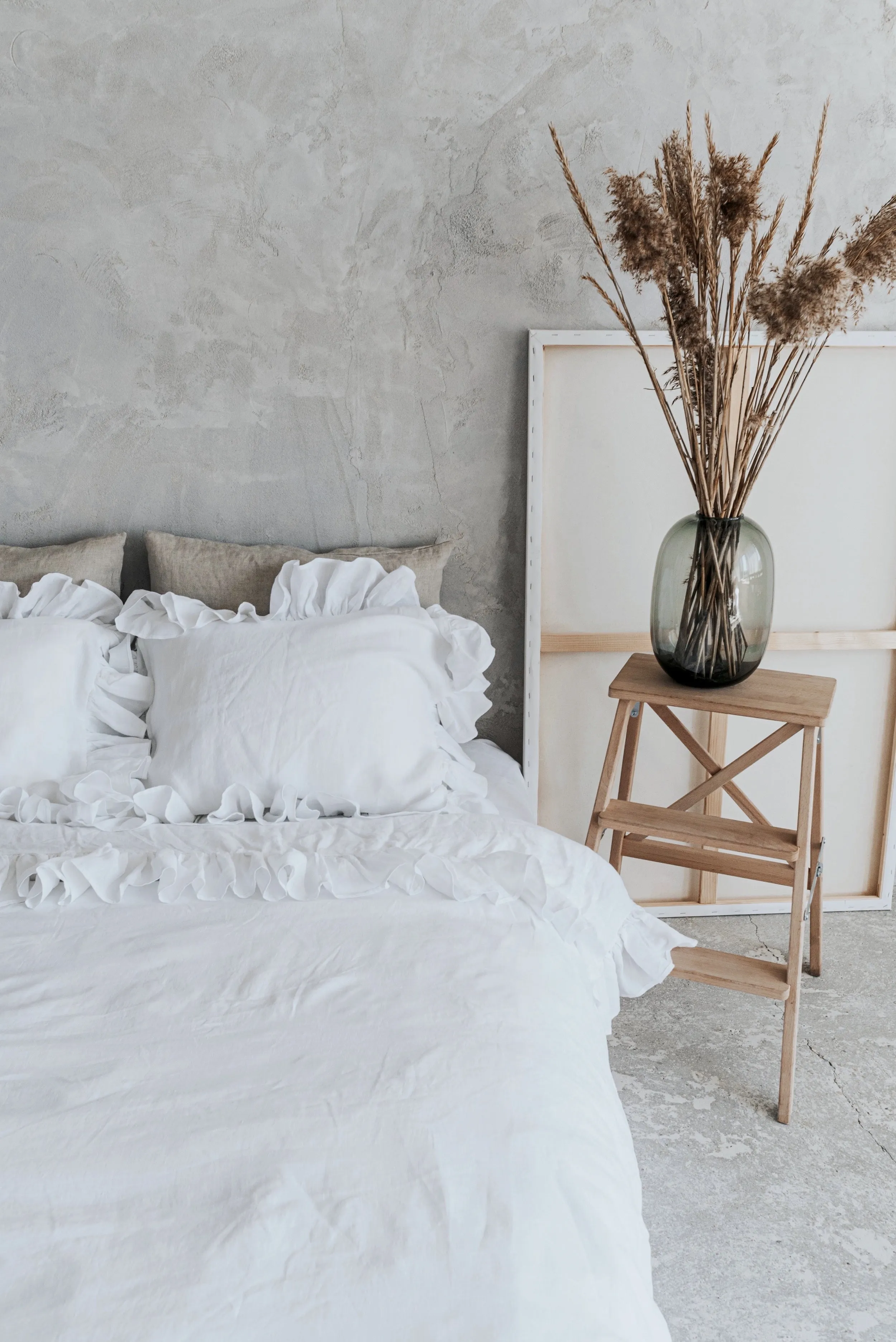 Ruffle Duvet Cover and Pillowcases Set - White