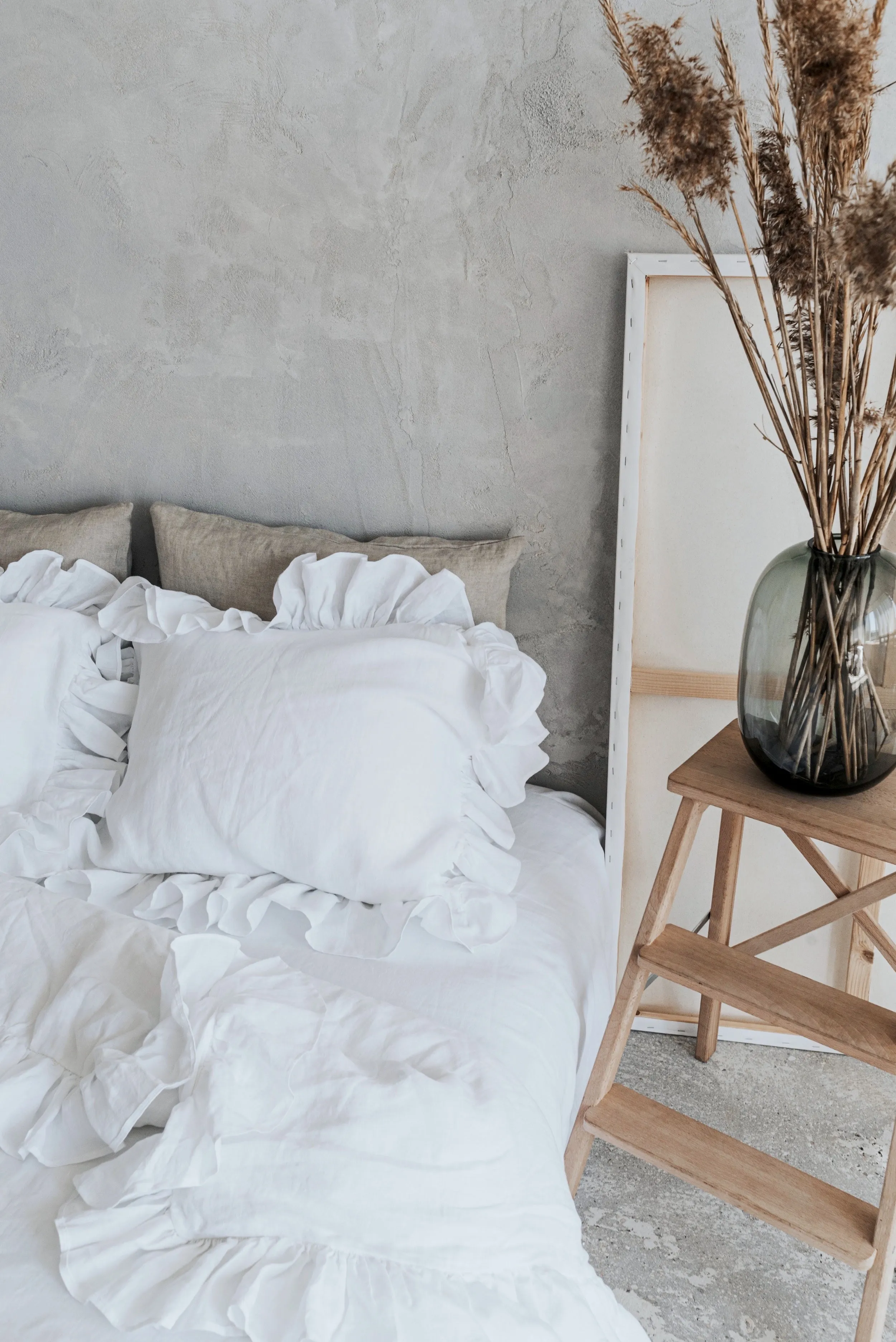 Ruffle Duvet Cover and Pillowcases Set - White