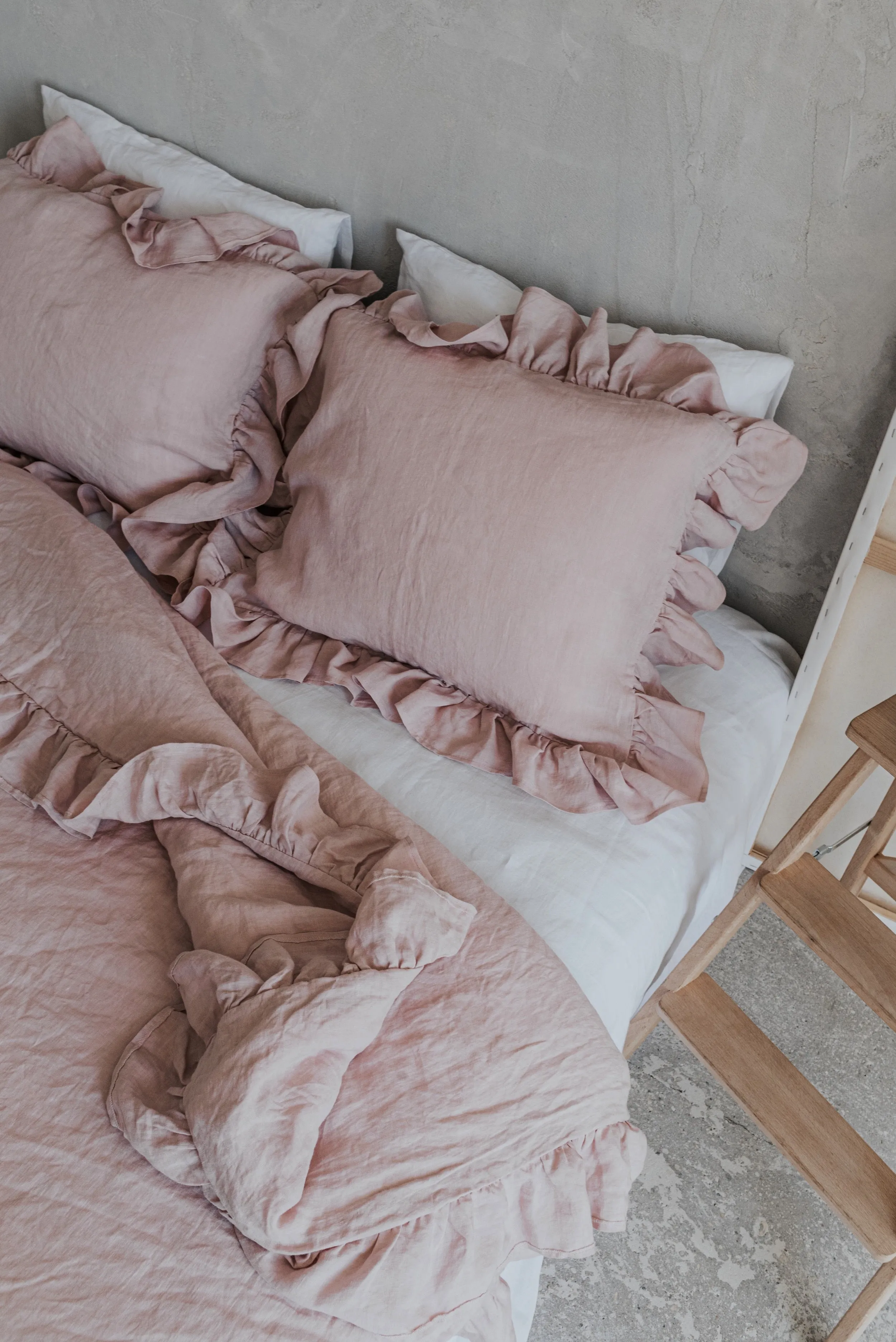 Ruffle duvet cover - pink