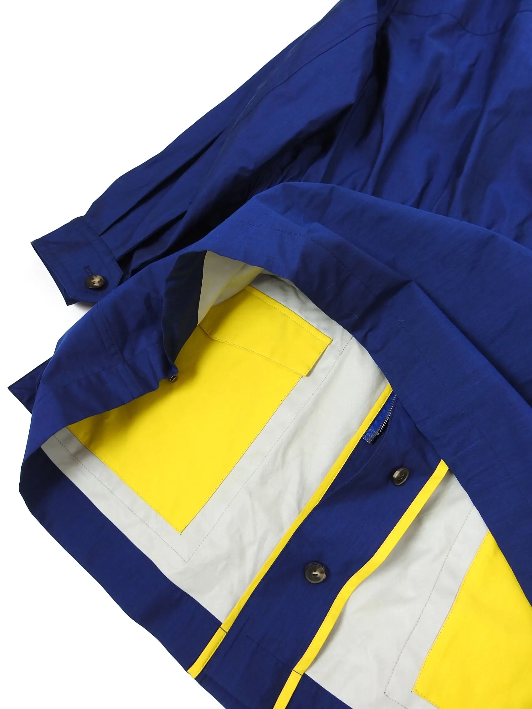 Salvatore Ferragamo Coat Size 52