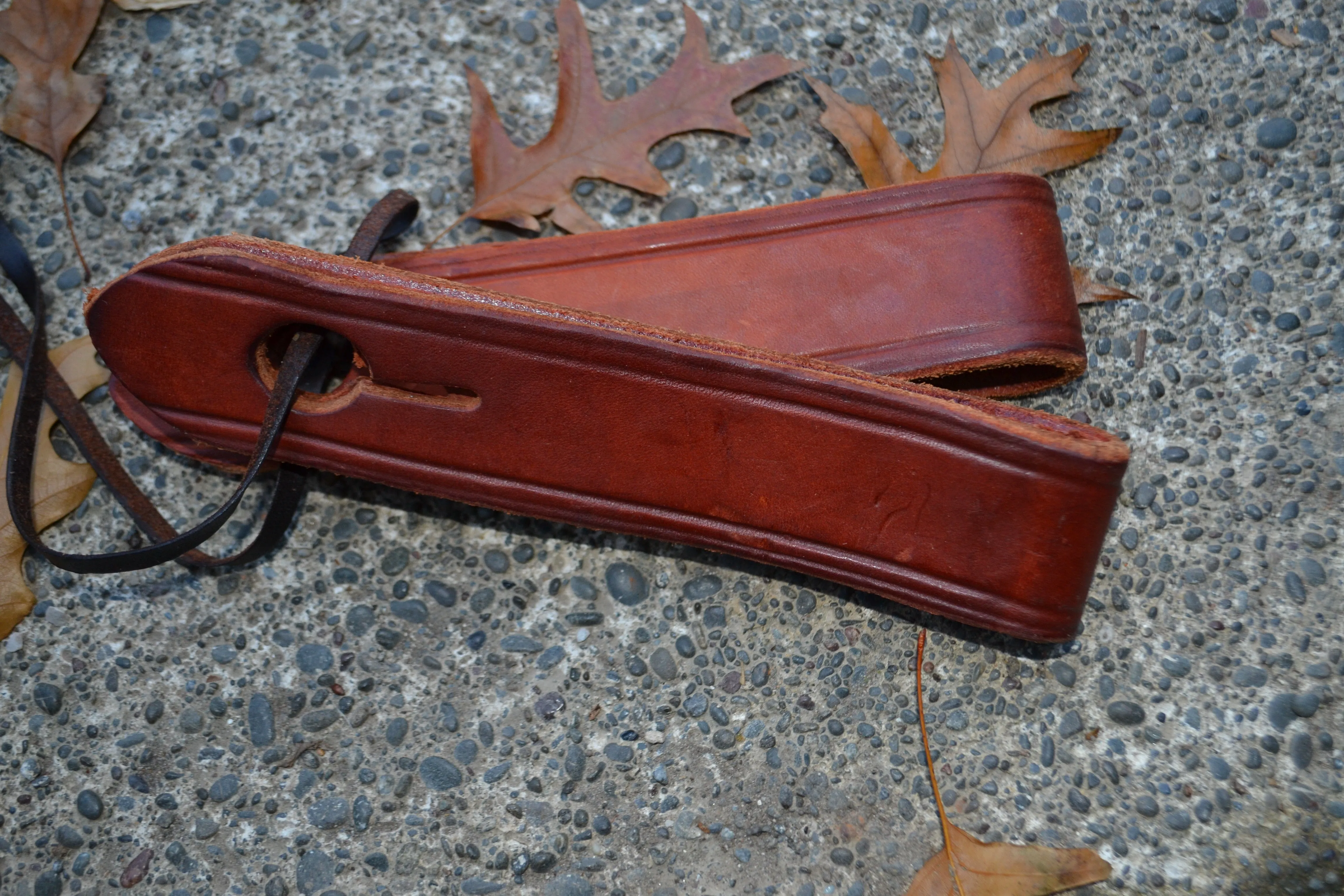 Slobber Straps: short. Chestnut.