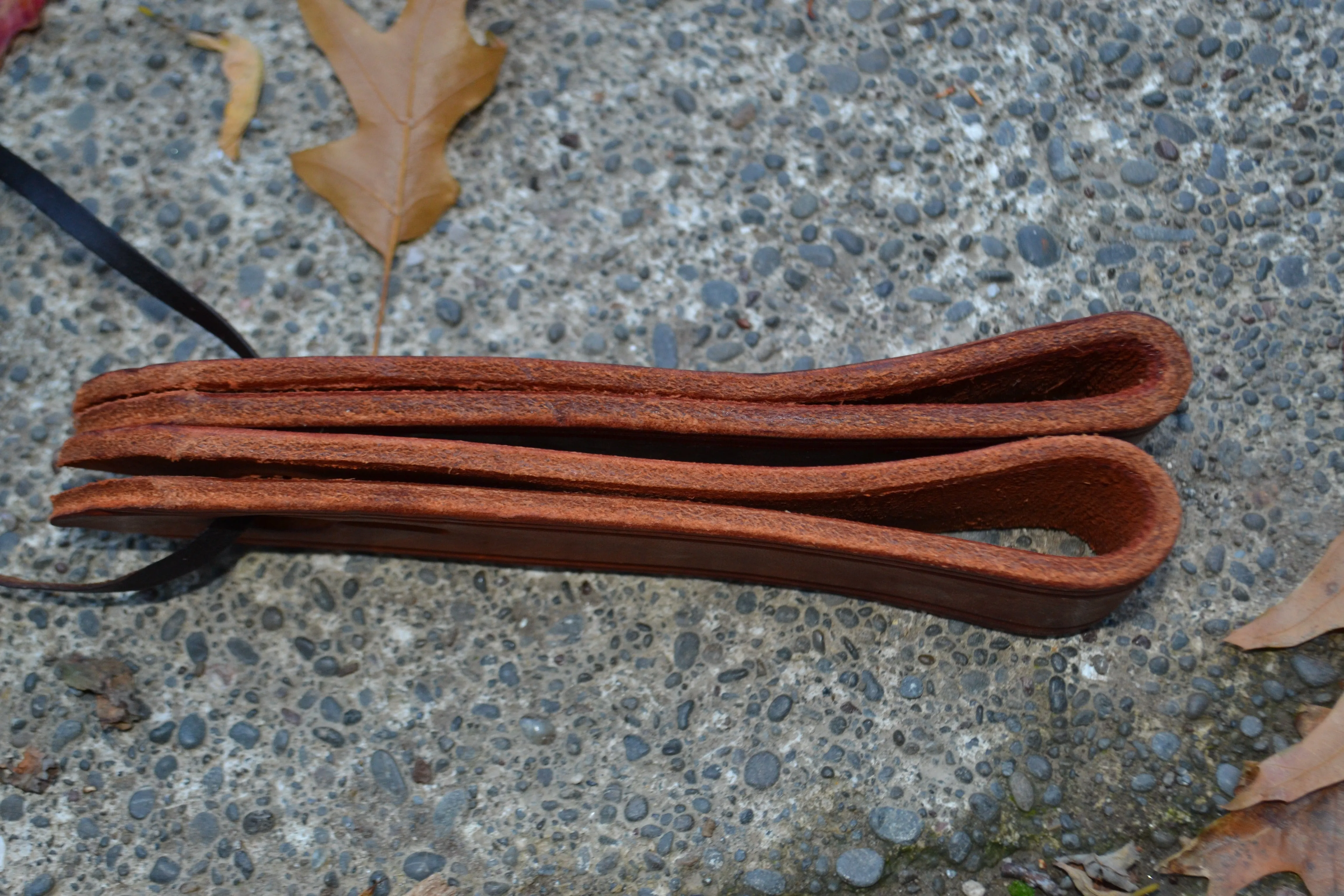 Slobber Straps: short. Chestnut.