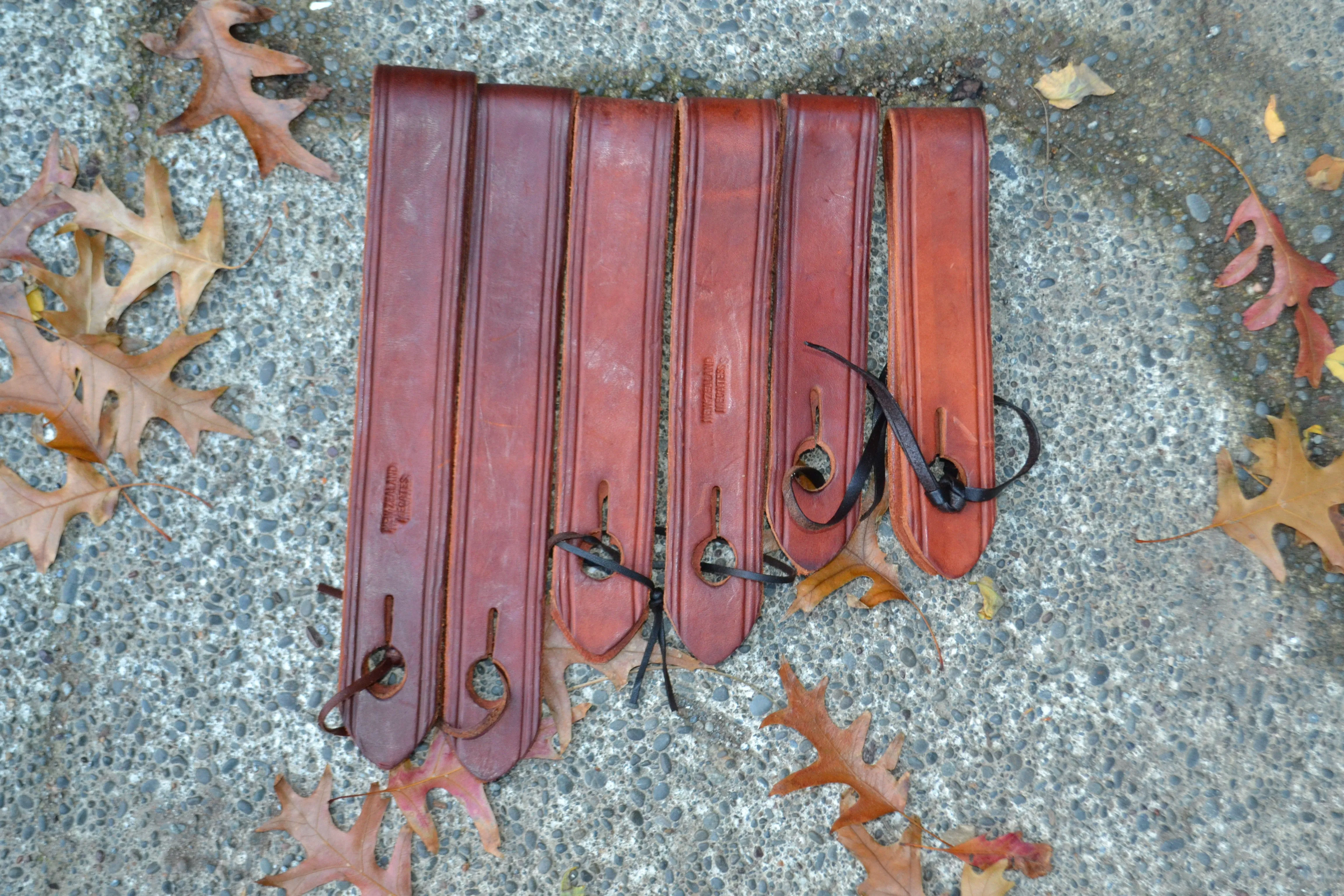 Slobber Straps: short. Chestnut.