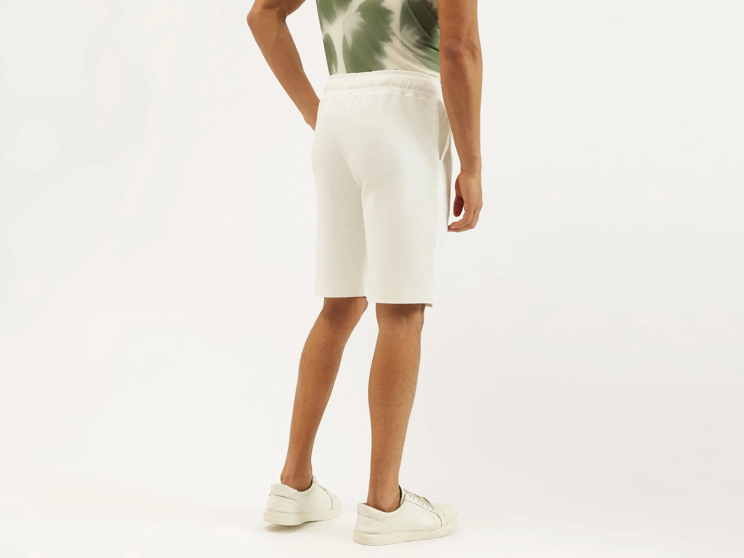 Solid Regular Fit Regular Shorts