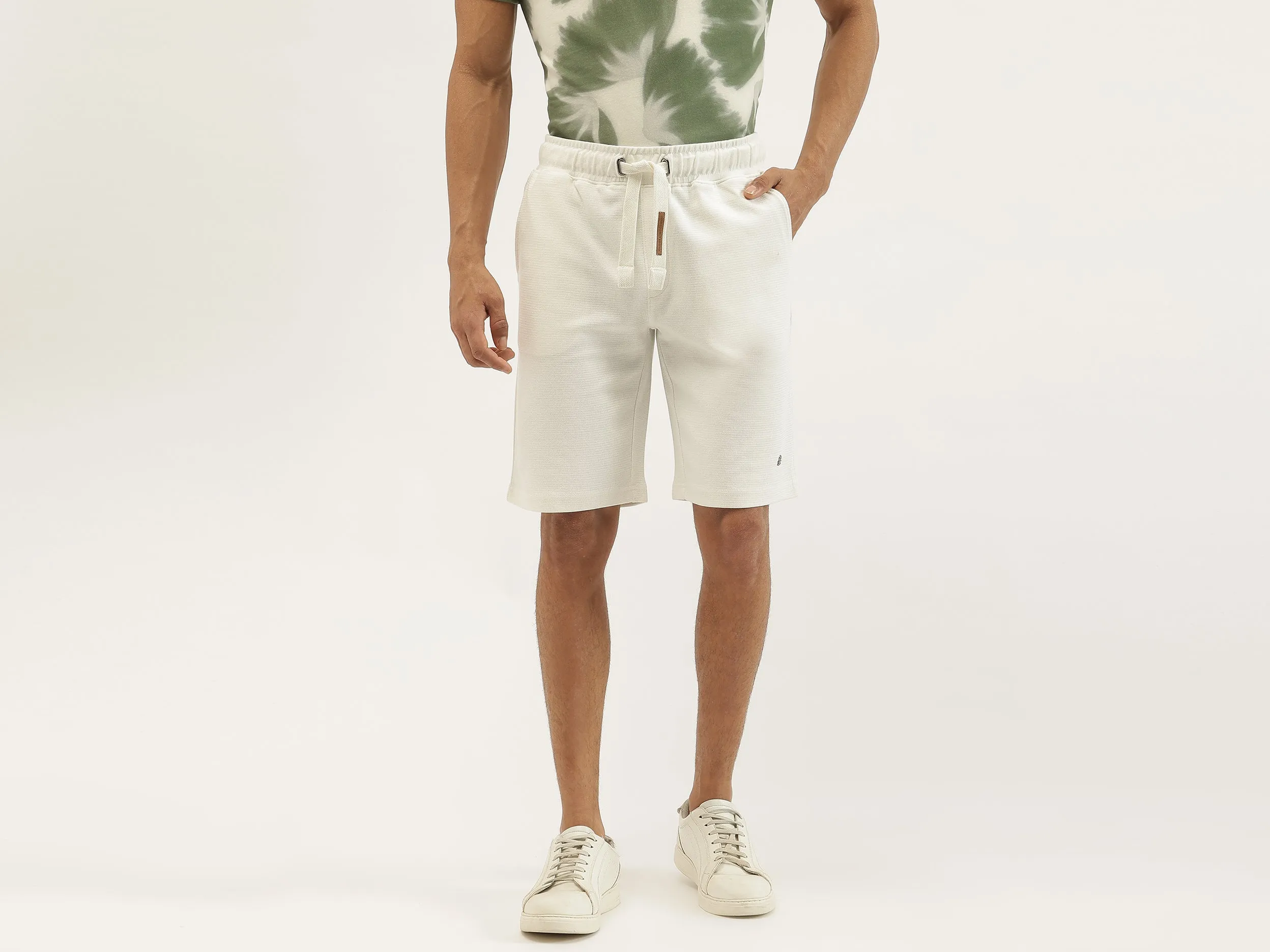 Solid Regular Fit Regular Shorts