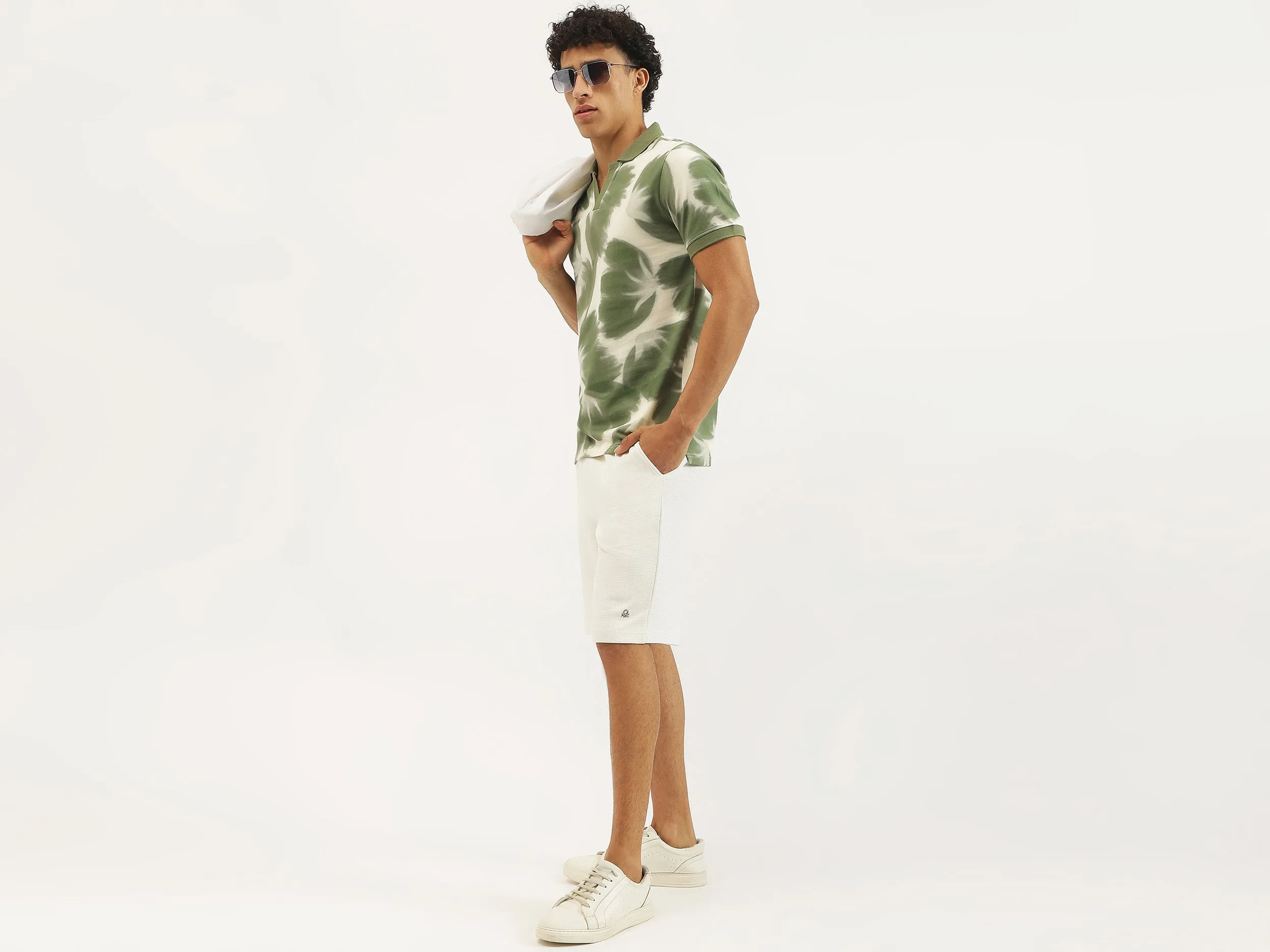 Solid Regular Fit Regular Shorts