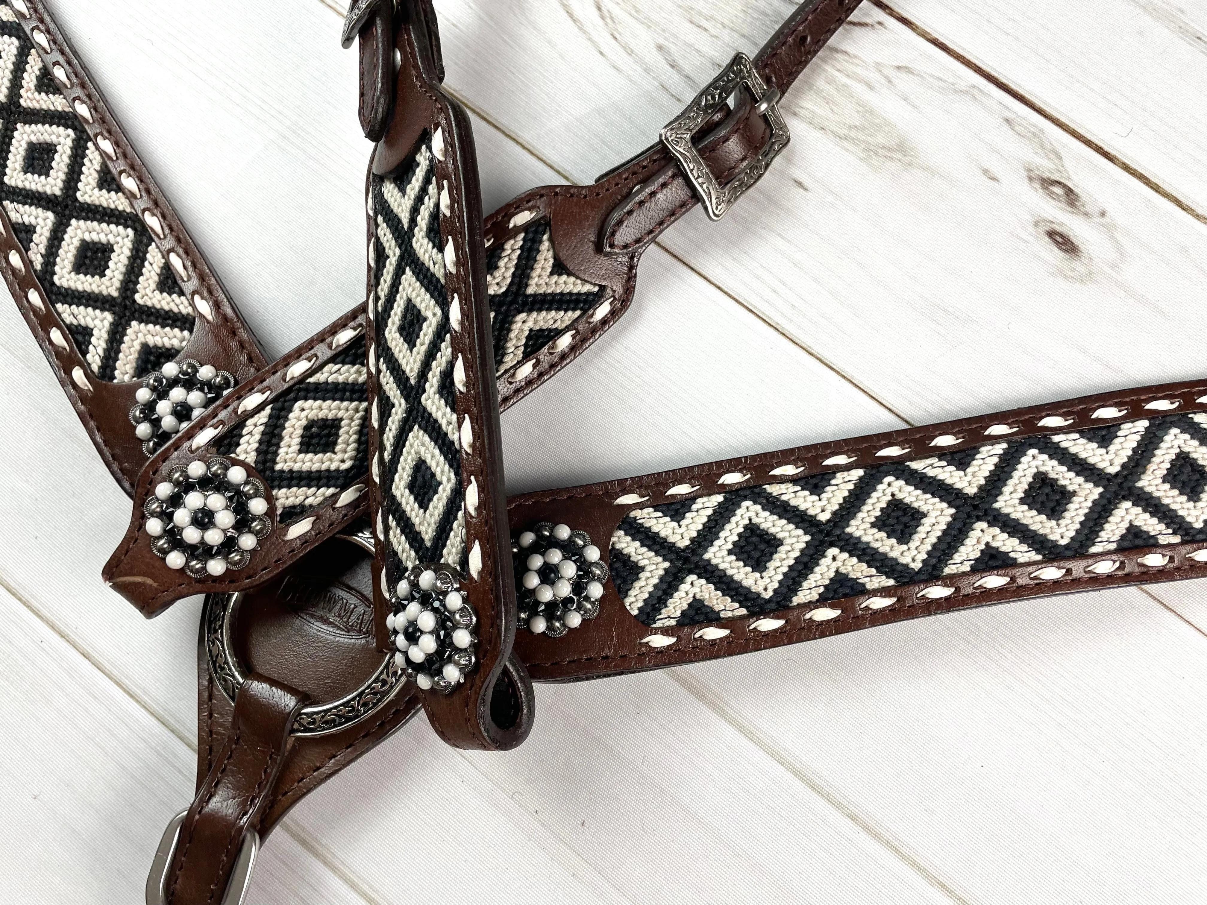 Southwest Black & White Woven Inset Leather Tack Set