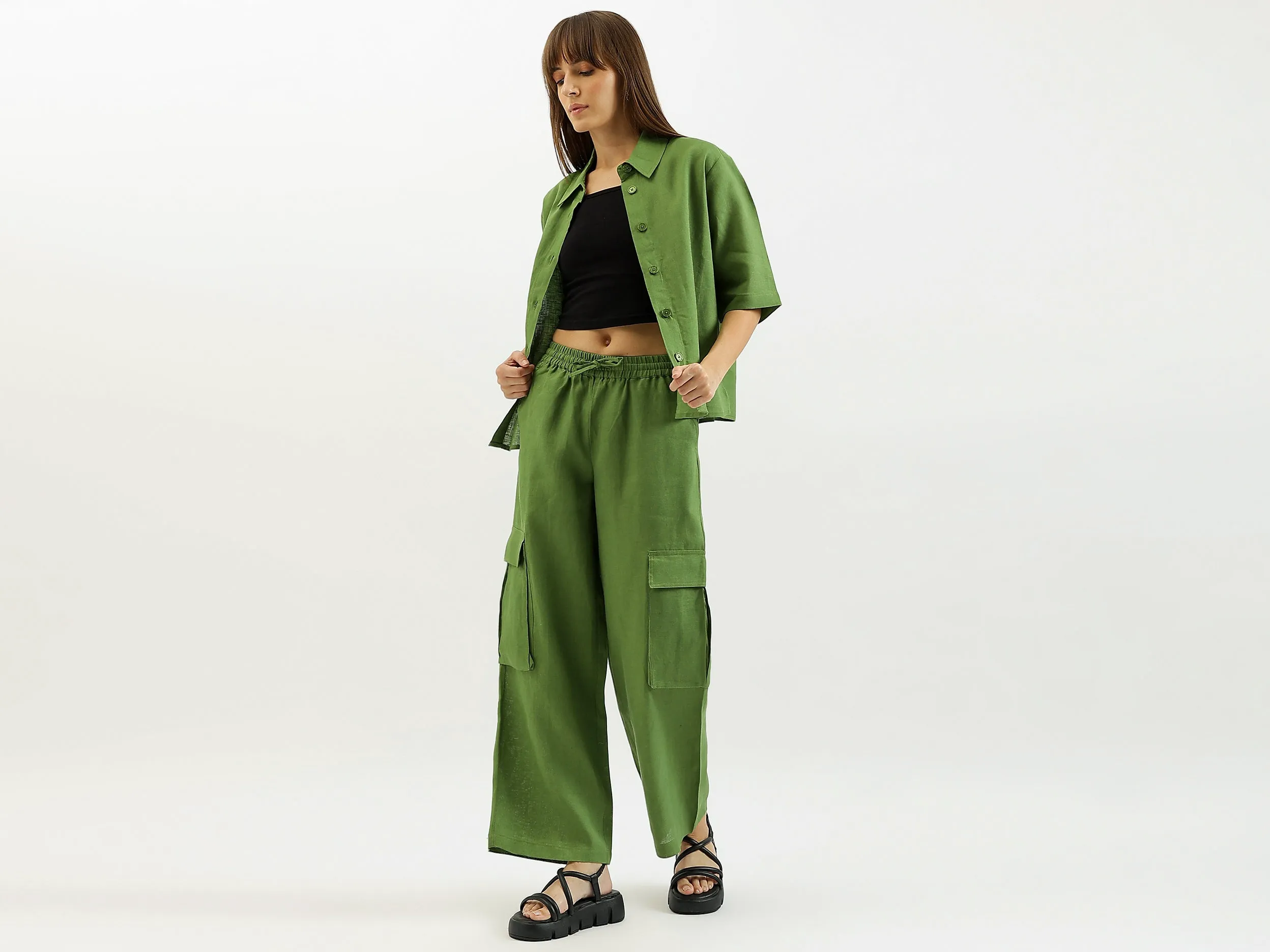 Spread Collar Solid Shirt