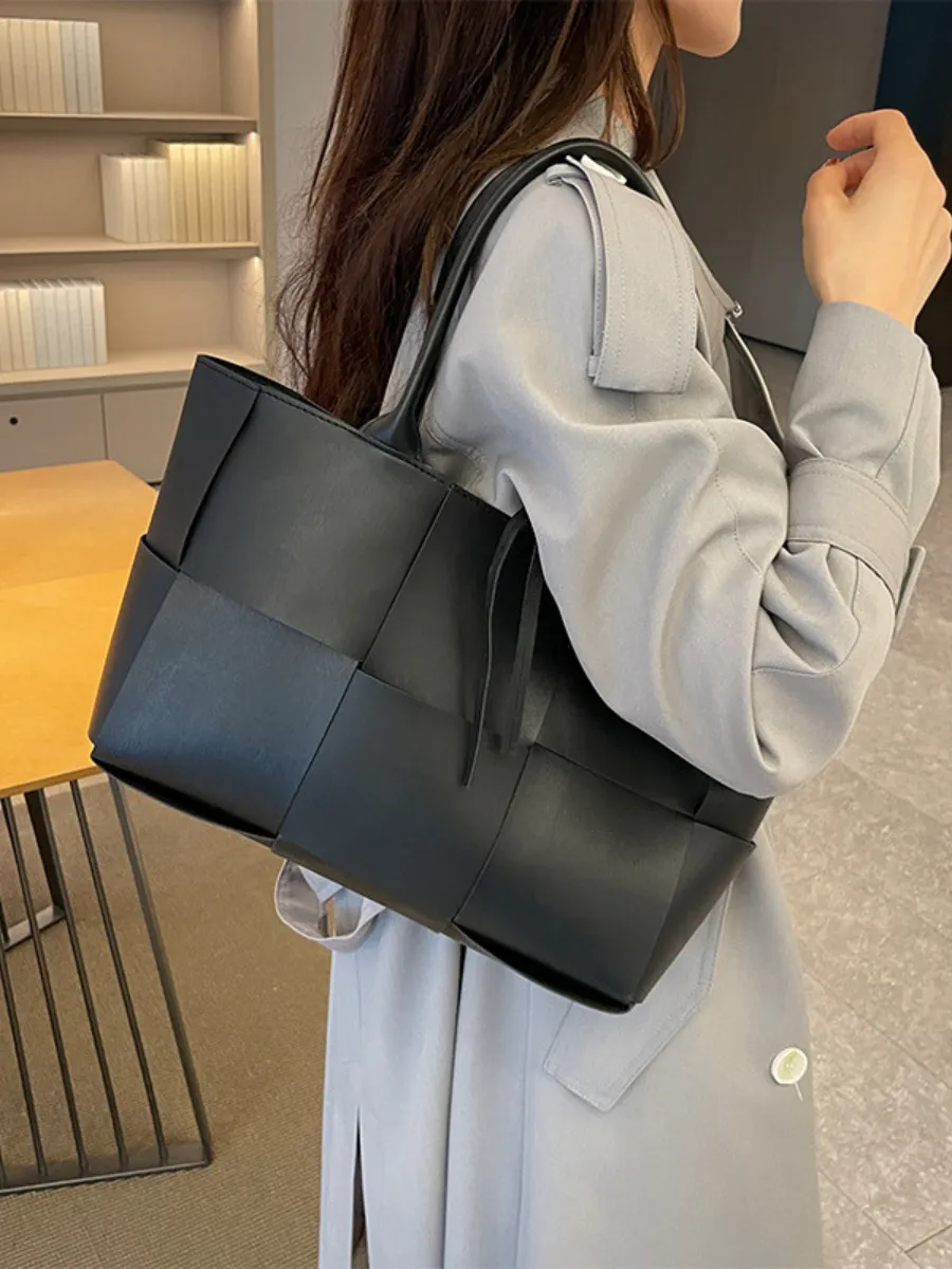 Stylish Leather Woven Bag for Women