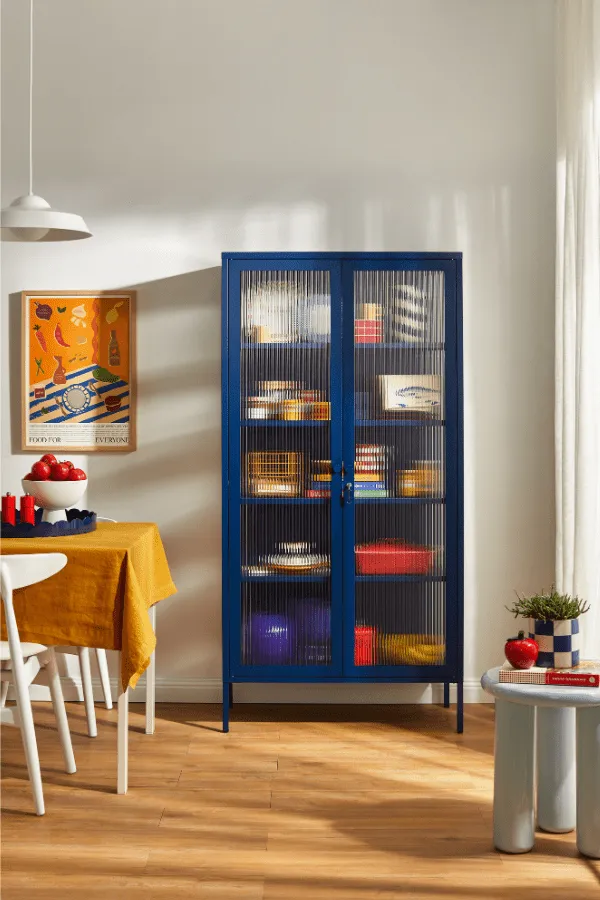 The Collector in Navy