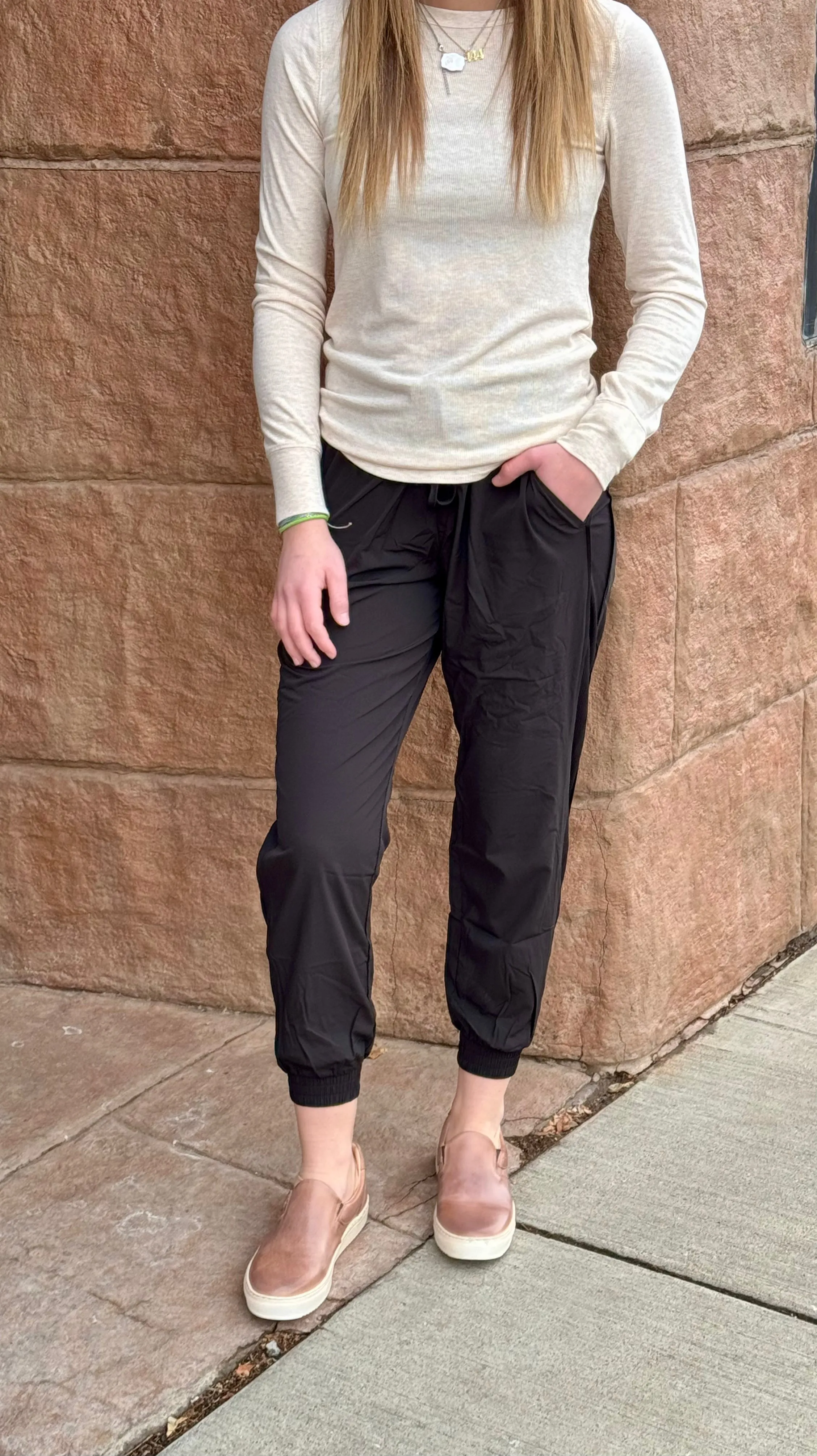THREAD & SUPPLY Zuzana Jogger